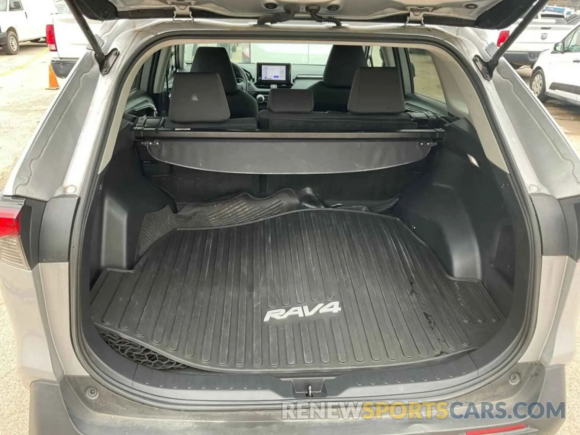 14 Photograph of a damaged car 2T3RWRFV2PW175238 TOYOTA RAV4 HYBRID 2023