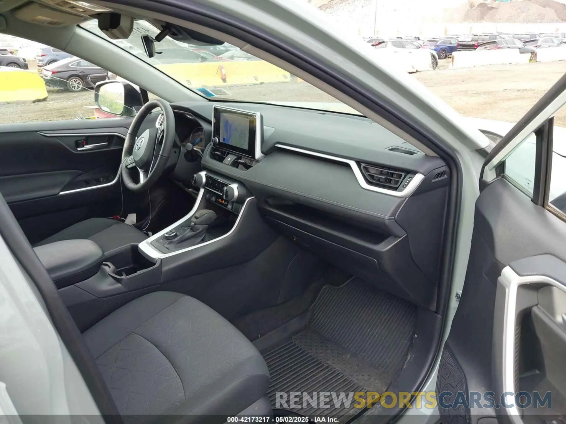 5 Photograph of a damaged car 2T3RWRFV2PW185591 TOYOTA RAV4 HYBRID 2023