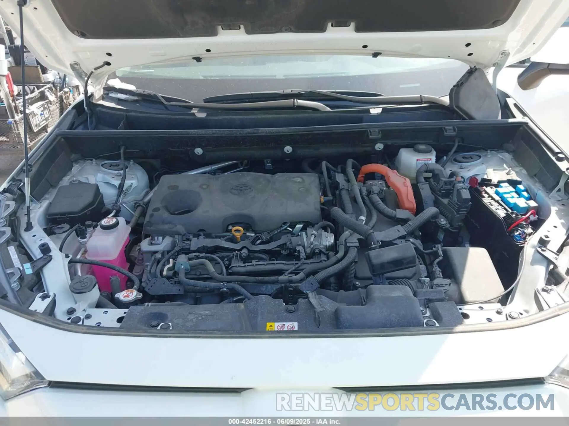 10 Photograph of a damaged car 2T3RWRFV6PW182984 TOYOTA RAV4 HYBRID 2023