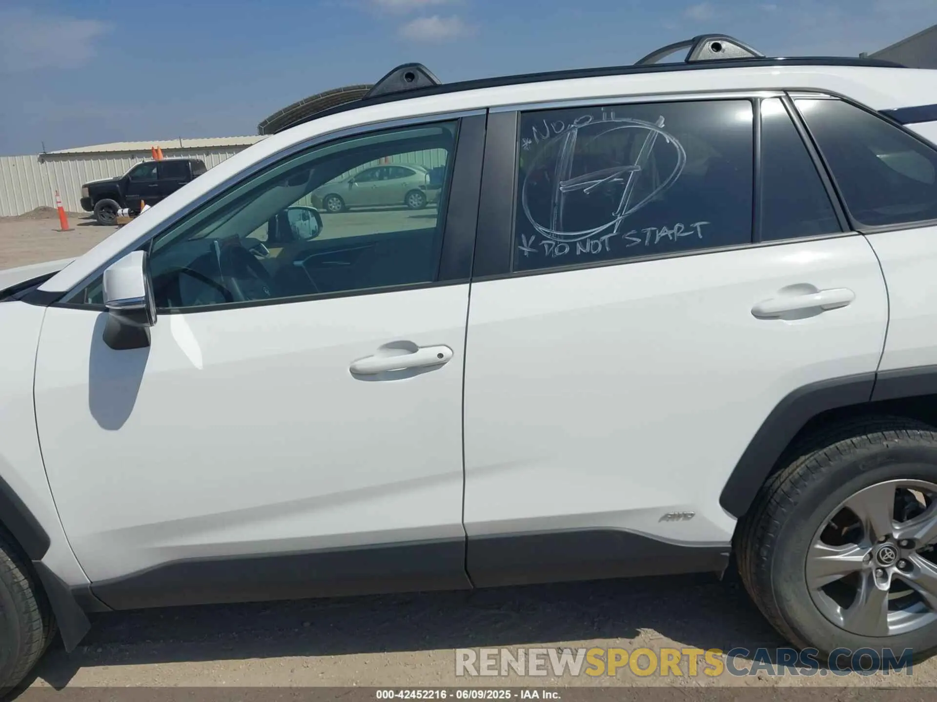 14 Photograph of a damaged car 2T3RWRFV6PW182984 TOYOTA RAV4 HYBRID 2023