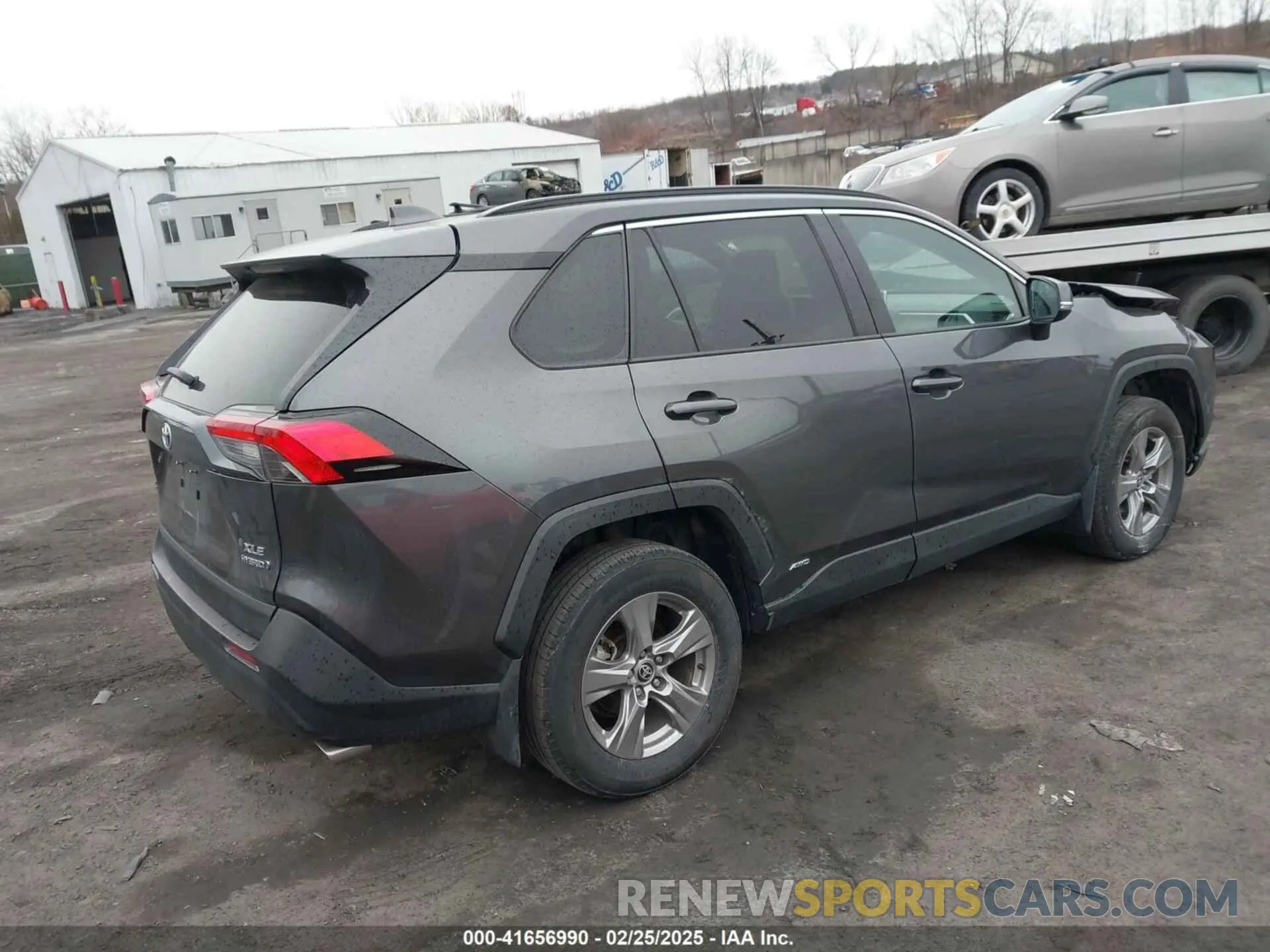 4 Photograph of a damaged car 2T3RWRFV7PW183271 TOYOTA RAV4 HYBRID 2023