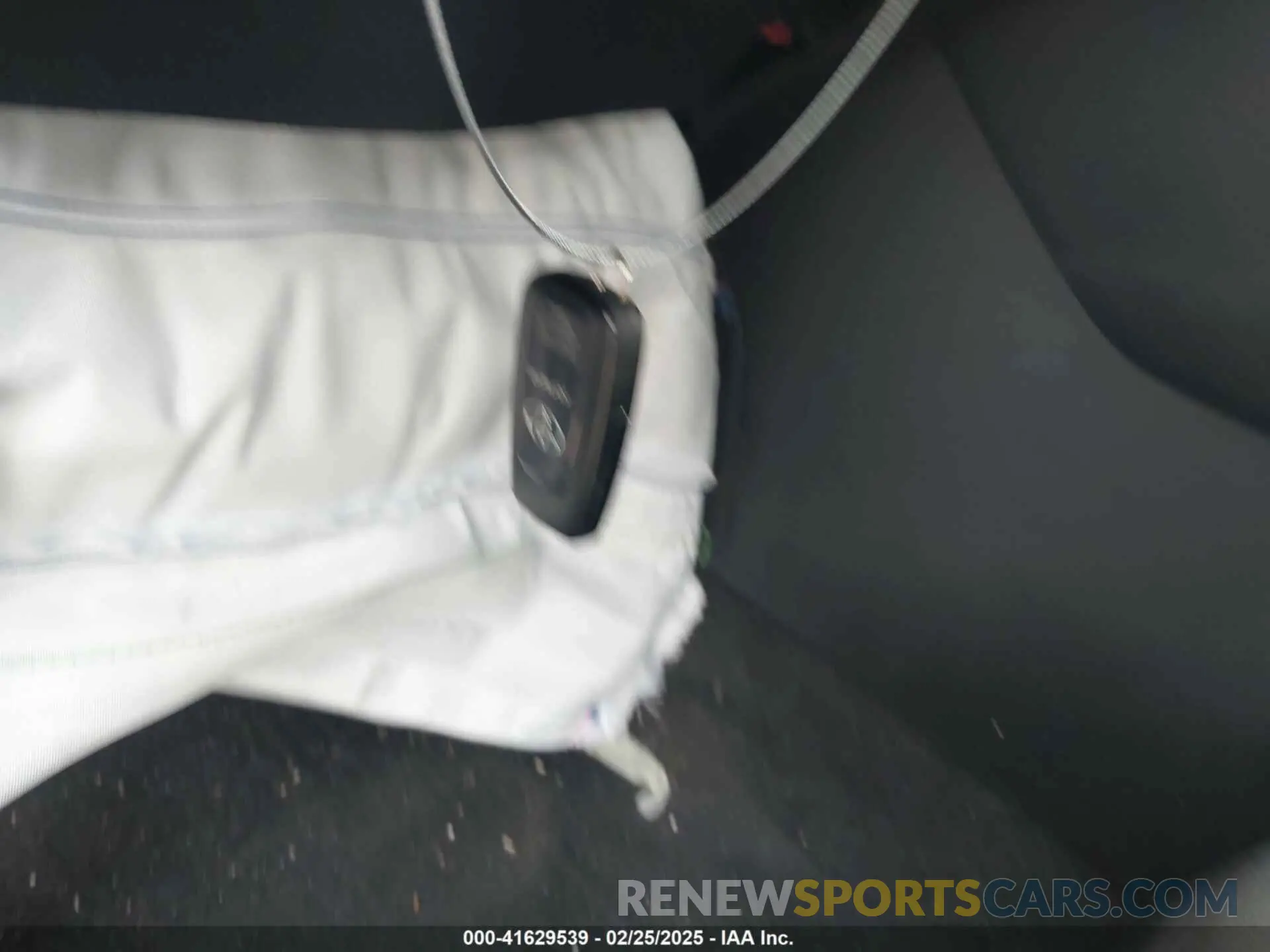 11 Photograph of a damaged car 2T3RWRFV8PW181044 TOYOTA RAV4 HYBRID 2023