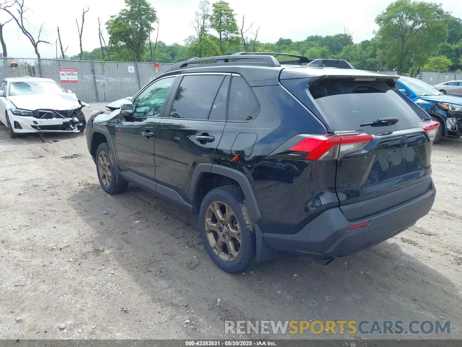 3 Photograph of a damaged car 2T3UWRFV7PW163872 TOYOTA RAV4 HYBRID 2023