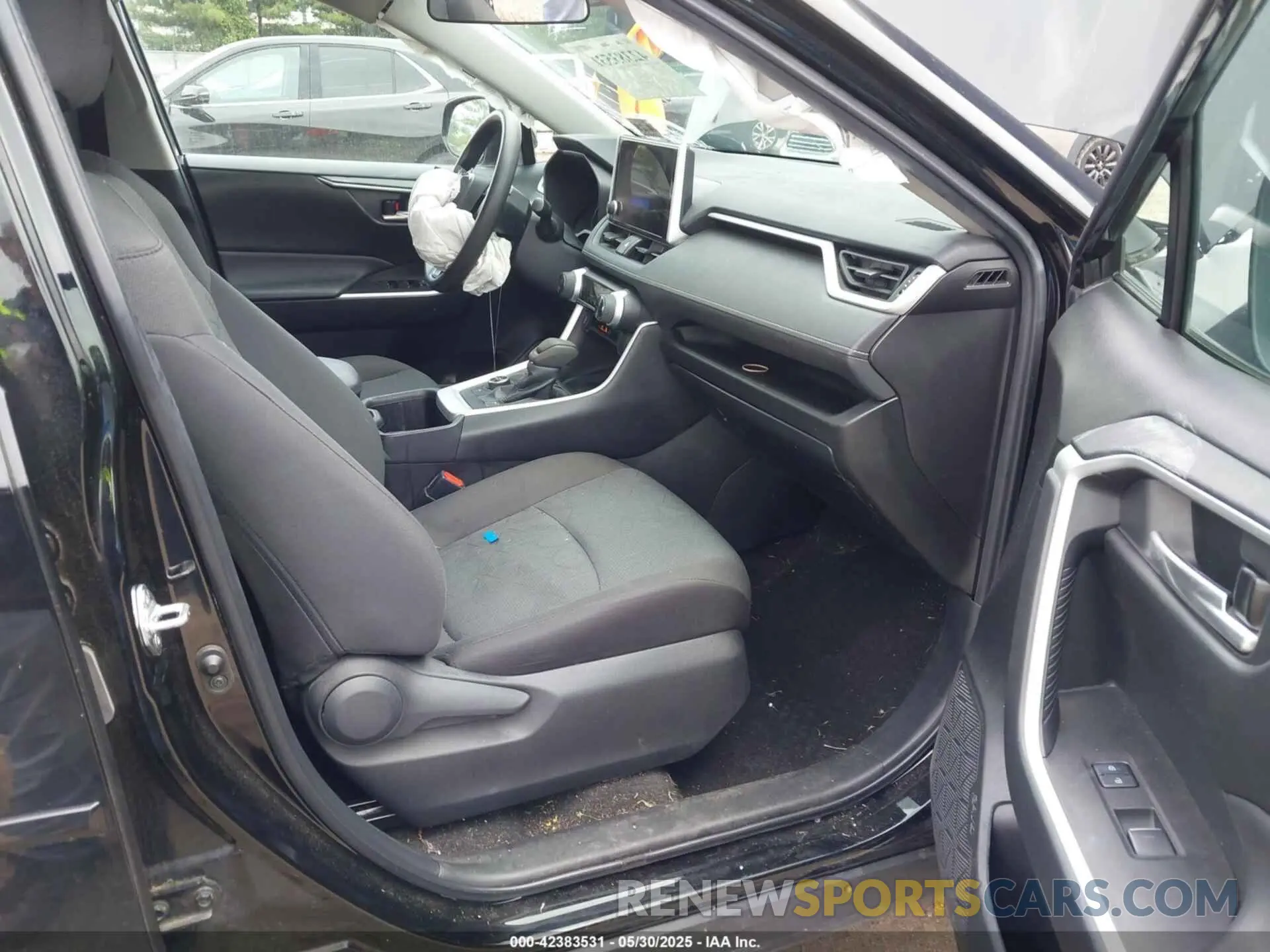 5 Photograph of a damaged car 2T3UWRFV7PW163872 TOYOTA RAV4 HYBRID 2023