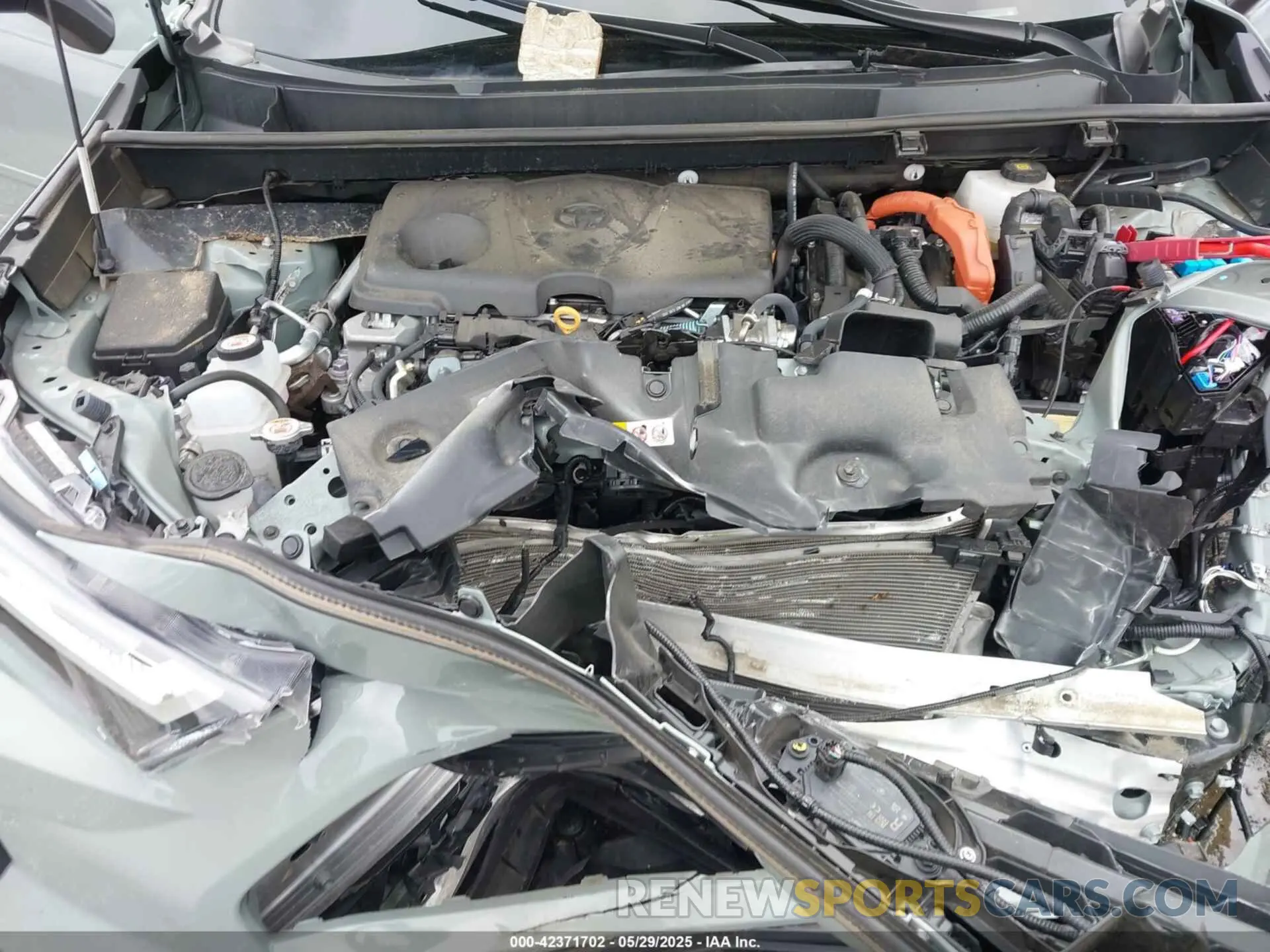 10 Photograph of a damaged car 4T3B6RFV1PU120135 TOYOTA RAV4 HYBRID 2023