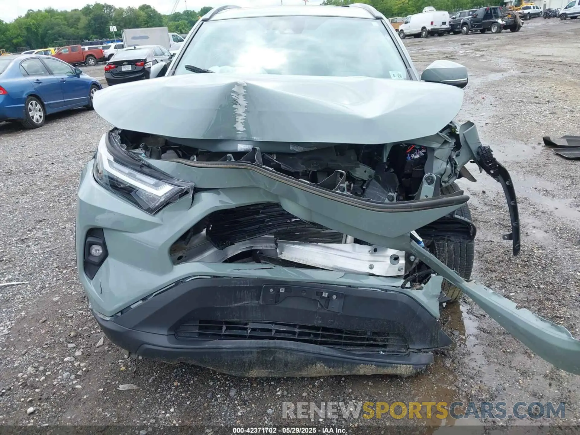 12 Photograph of a damaged car 4T3B6RFV1PU120135 TOYOTA RAV4 HYBRID 2023