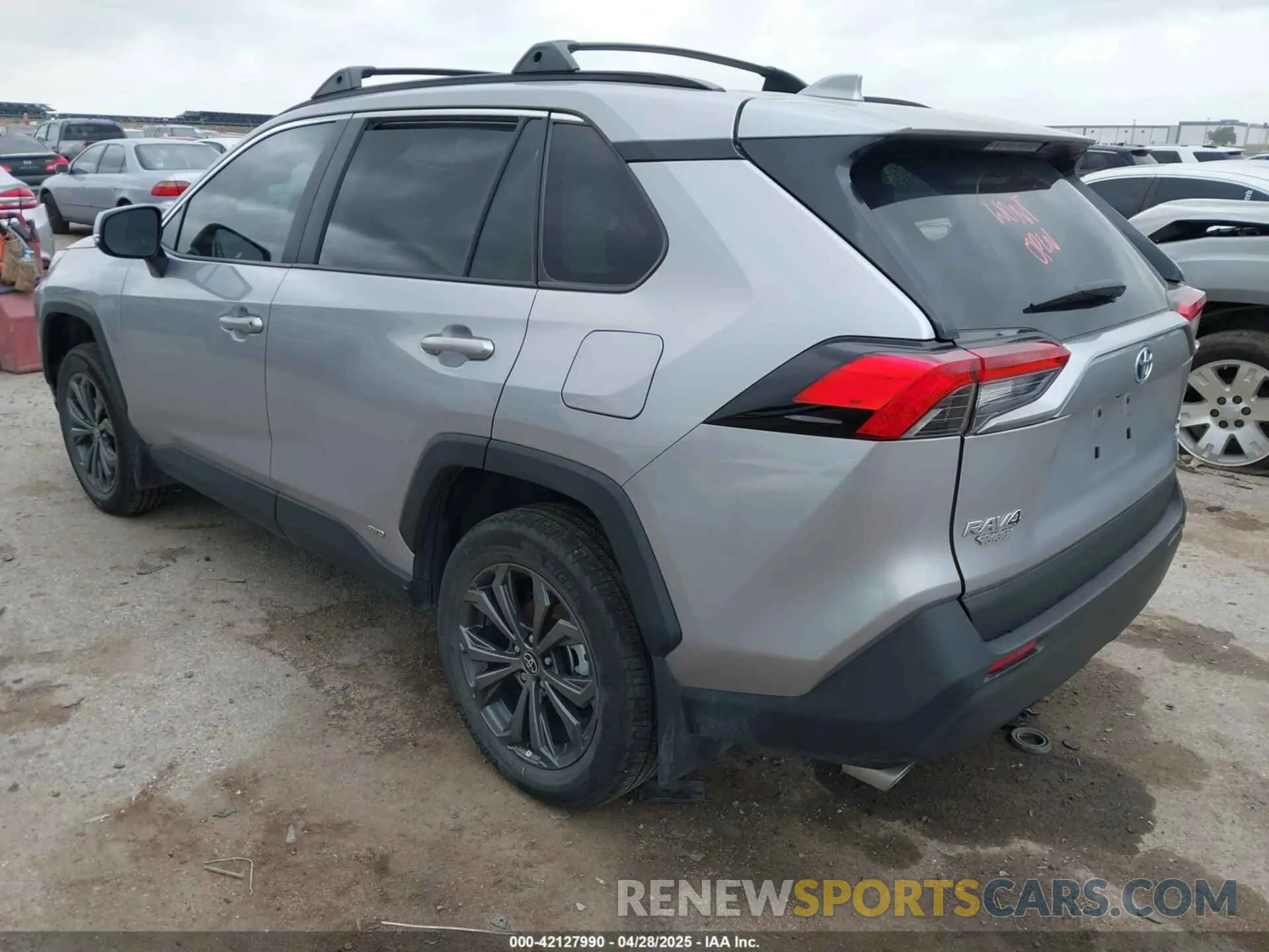 3 Photograph of a damaged car 4T3B6RFV2PU138031 TOYOTA RAV4 HYBRID 2023