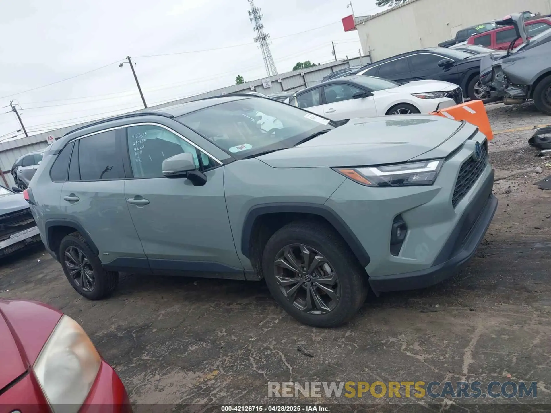 13 Photograph of a damaged car 4T3B6RFV3PU118600 TOYOTA RAV4 HYBRID 2023