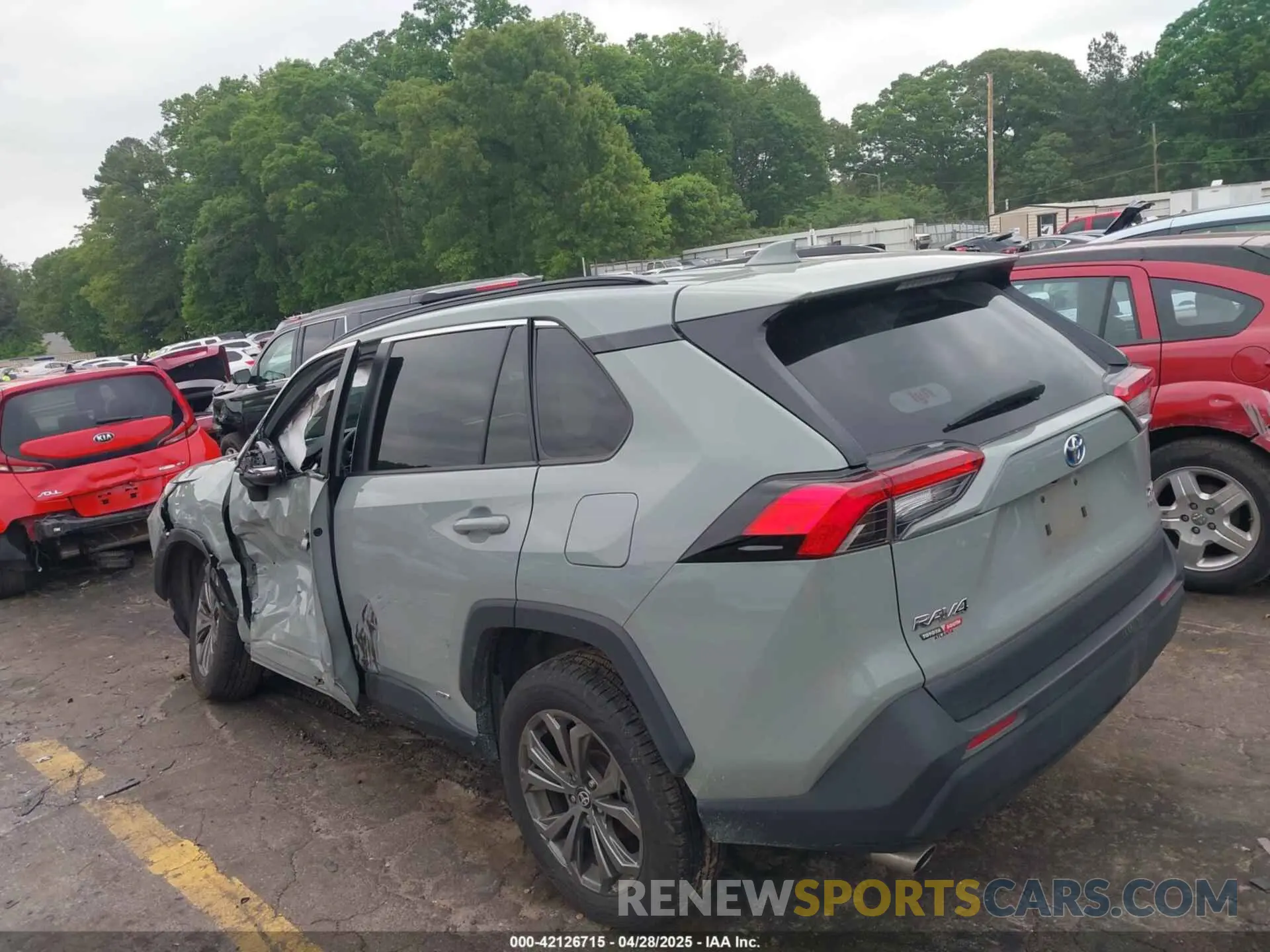 14 Photograph of a damaged car 4T3B6RFV3PU118600 TOYOTA RAV4 HYBRID 2023