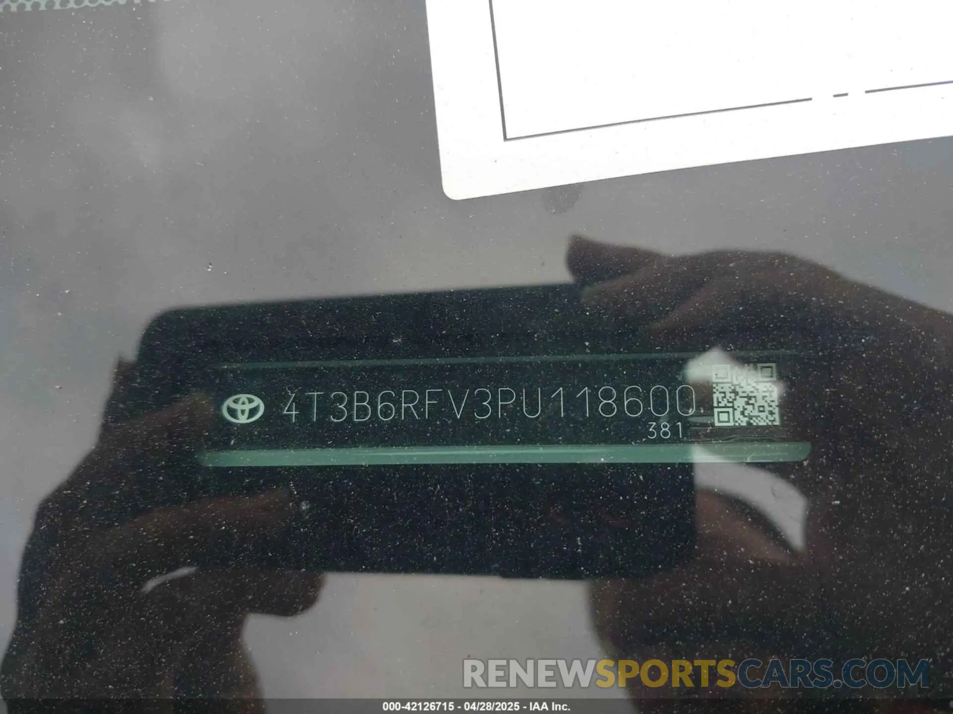 9 Photograph of a damaged car 4T3B6RFV3PU118600 TOYOTA RAV4 HYBRID 2023