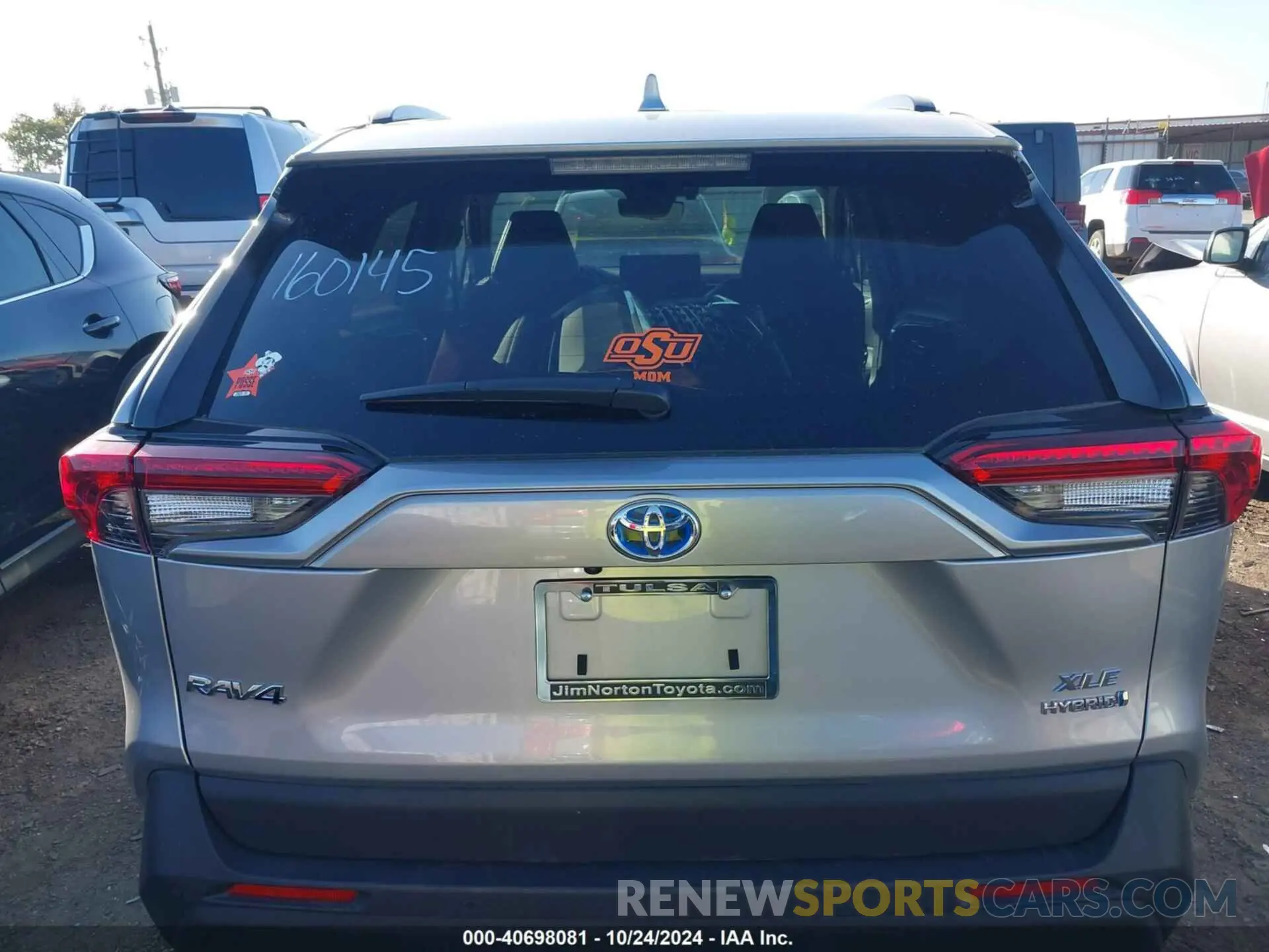 17 Photograph of a damaged car 4T3B6RFV4PU135826 TOYOTA RAV4 HYBRID 2023