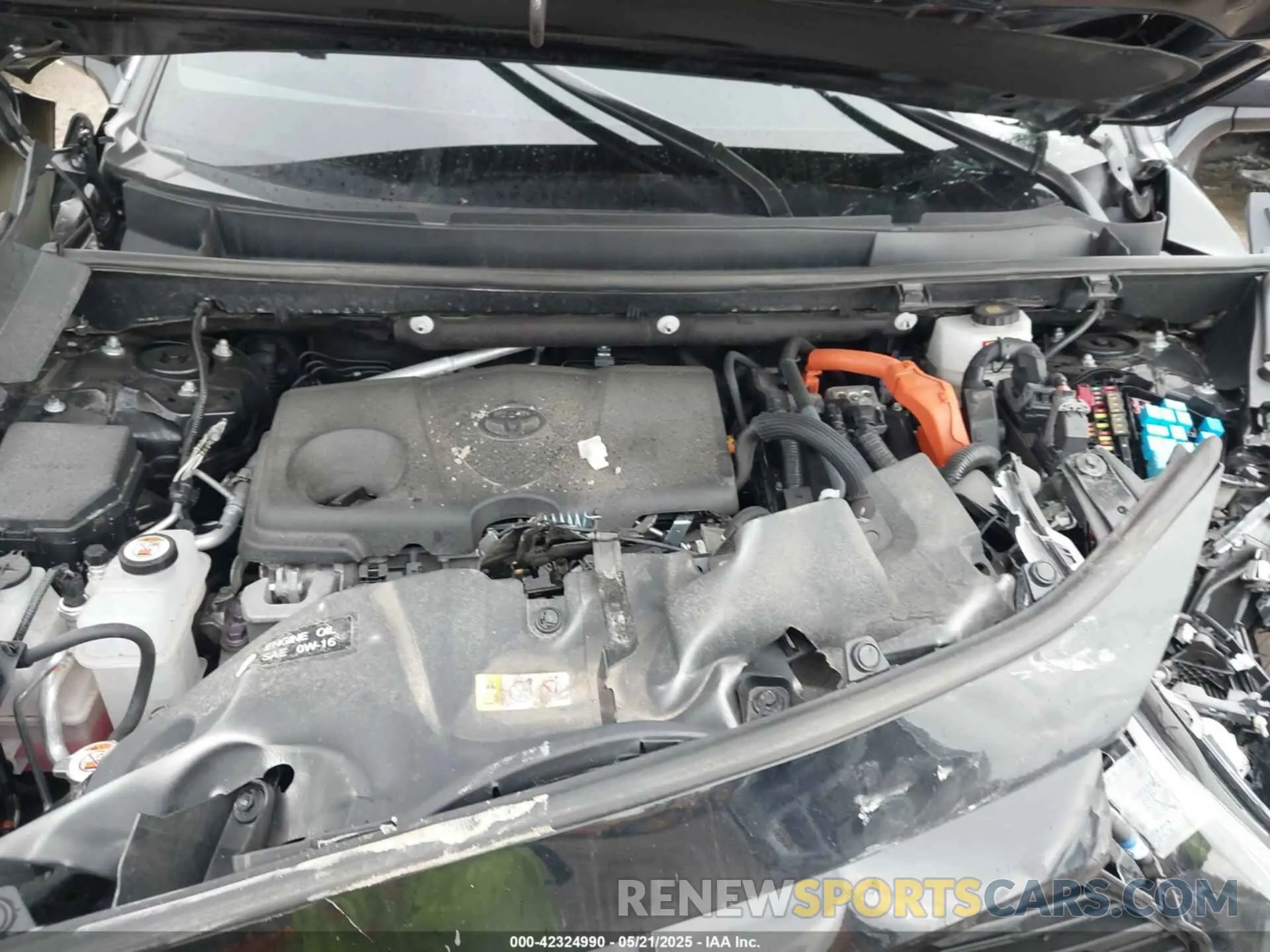 10 Photograph of a damaged car 4T3B6RFV6PU126643 TOYOTA RAV4 HYBRID 2023