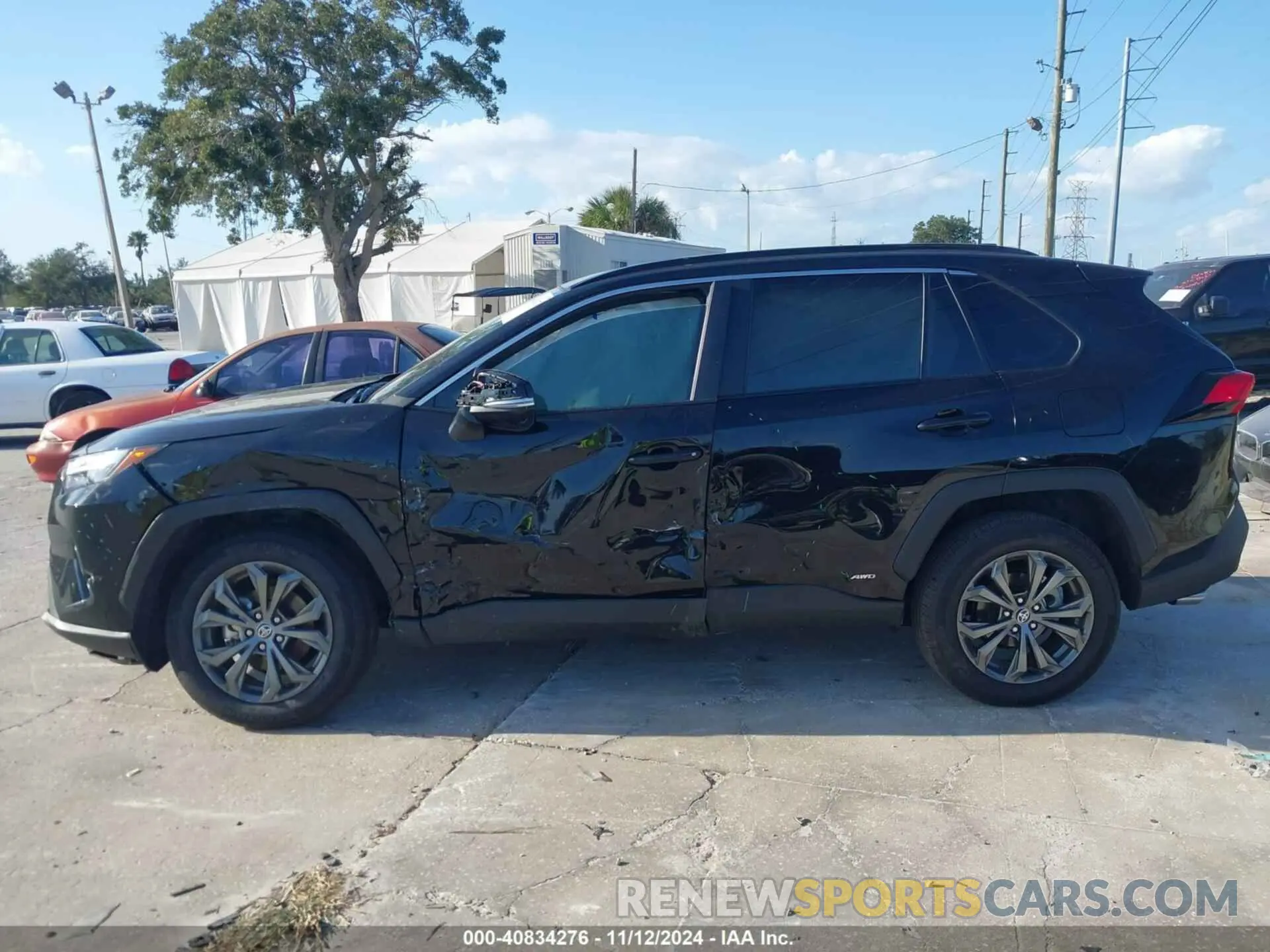 14 Photograph of a damaged car 4T3B6RFV6PU136928 TOYOTA RAV4 HYBRID 2023