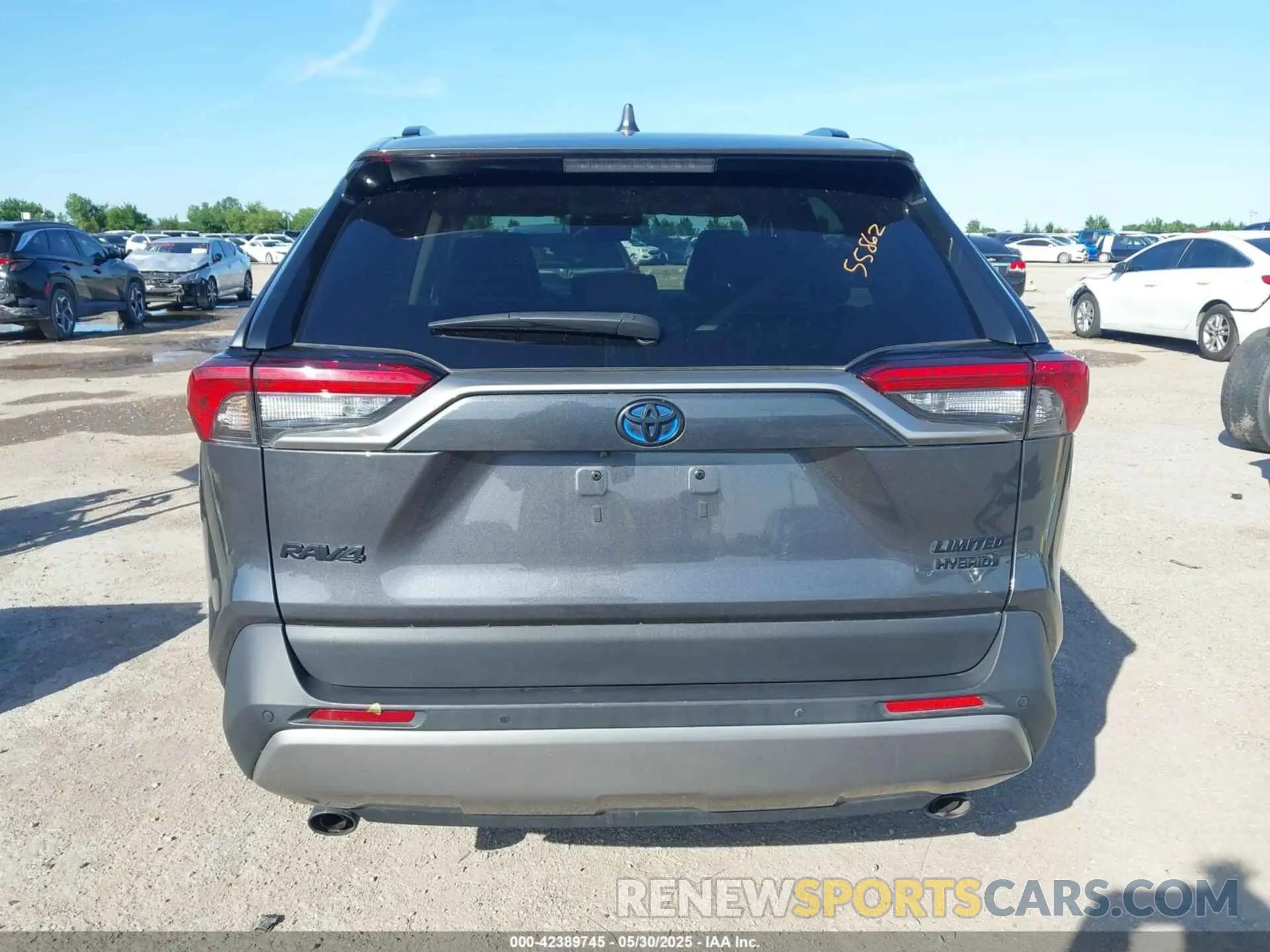 16 Photograph of a damaged car 4T3D6RFV1PU107670 TOYOTA RAV4 HYBRID 2023