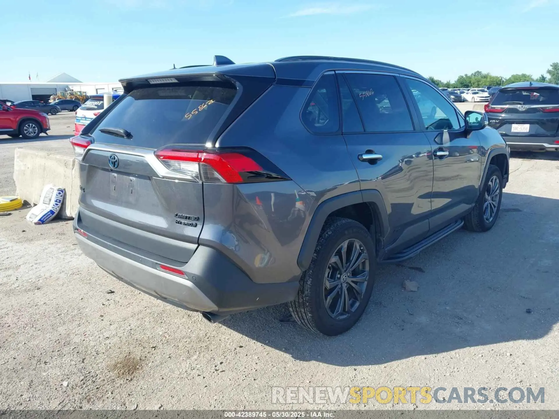 4 Photograph of a damaged car 4T3D6RFV1PU107670 TOYOTA RAV4 HYBRID 2023