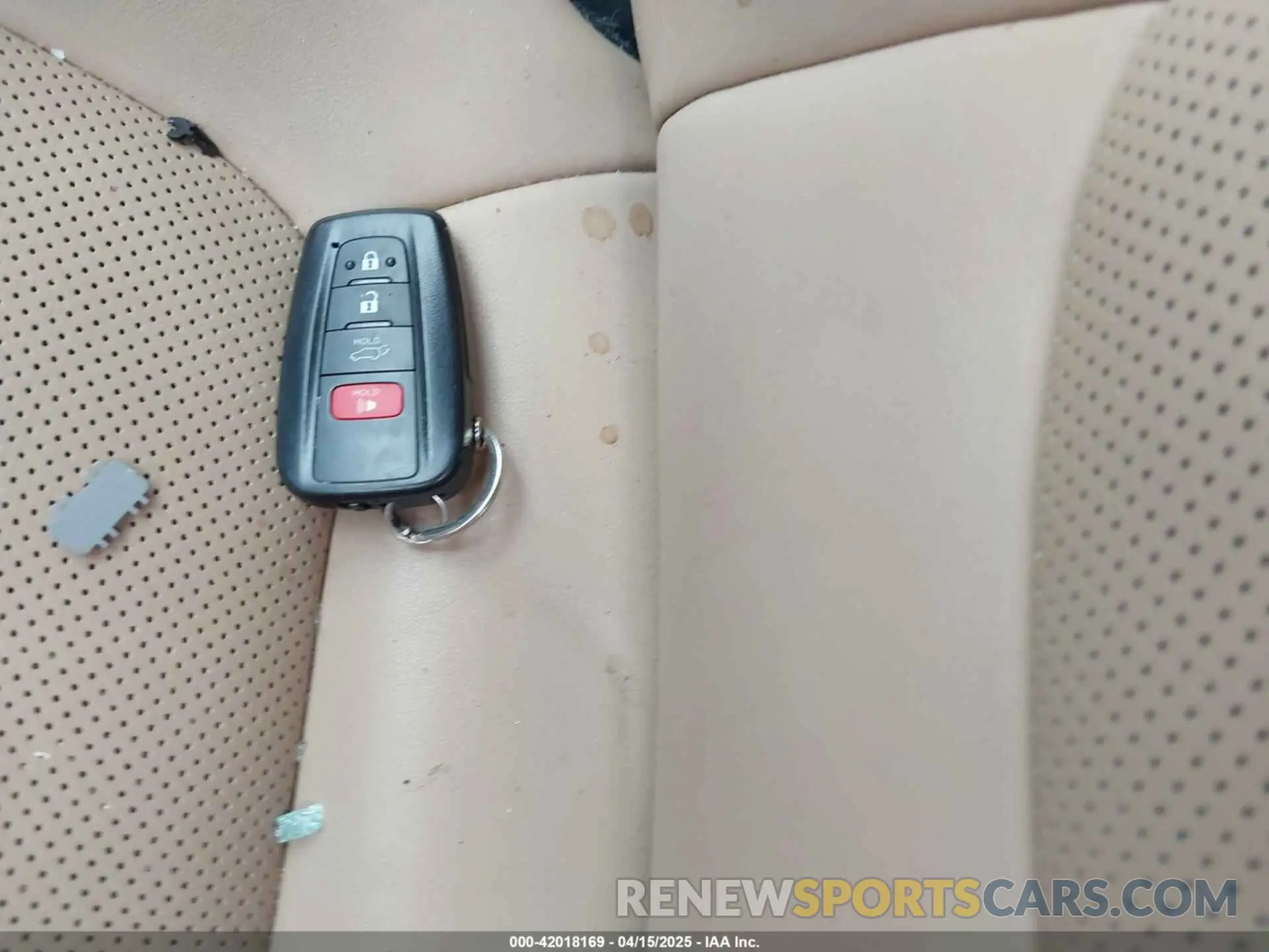 11 Photograph of a damaged car 4T3D6RFV2PU107693 TOYOTA RAV4 HYBRID 2023
