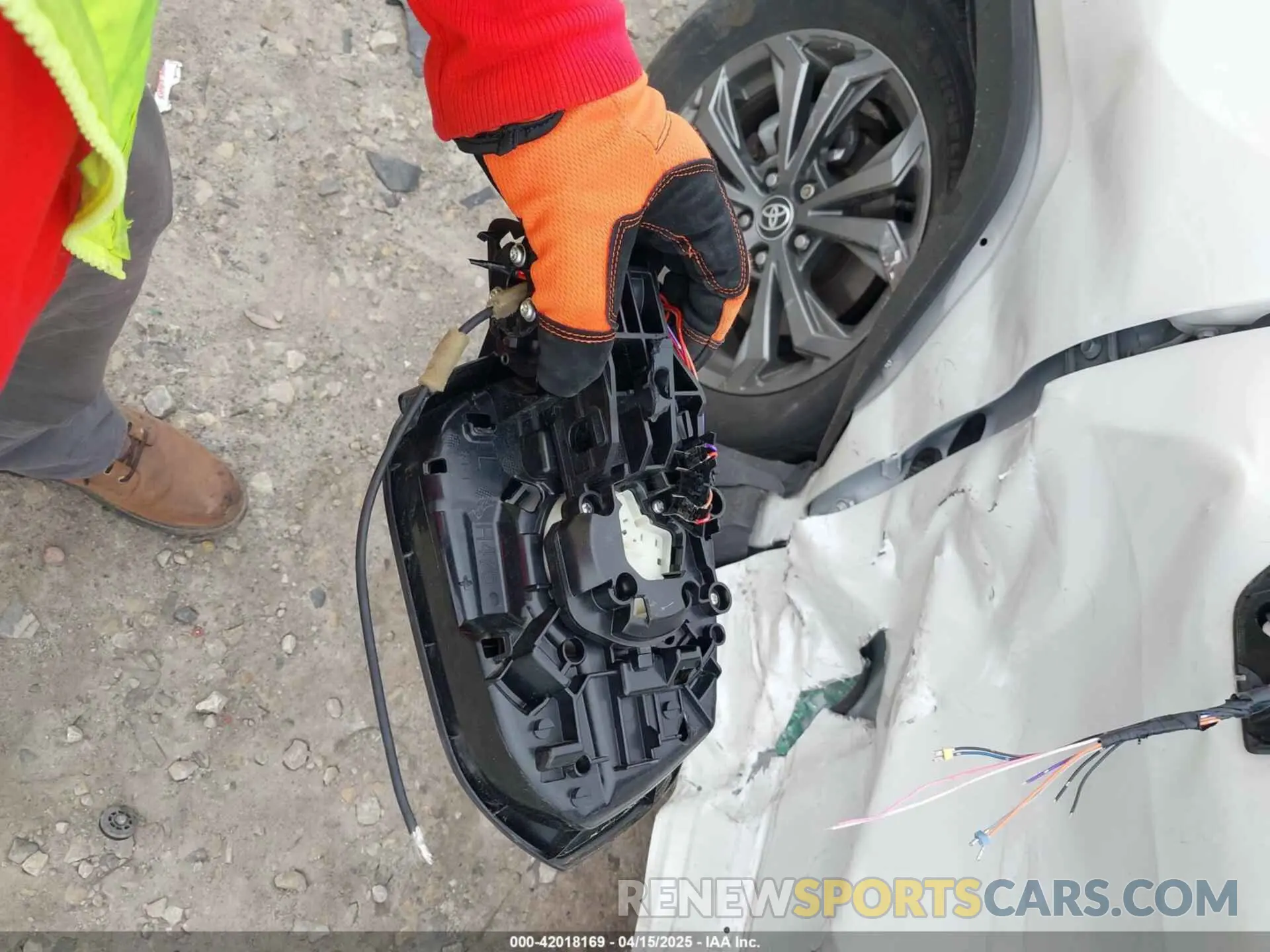 12 Photograph of a damaged car 4T3D6RFV2PU107693 TOYOTA RAV4 HYBRID 2023