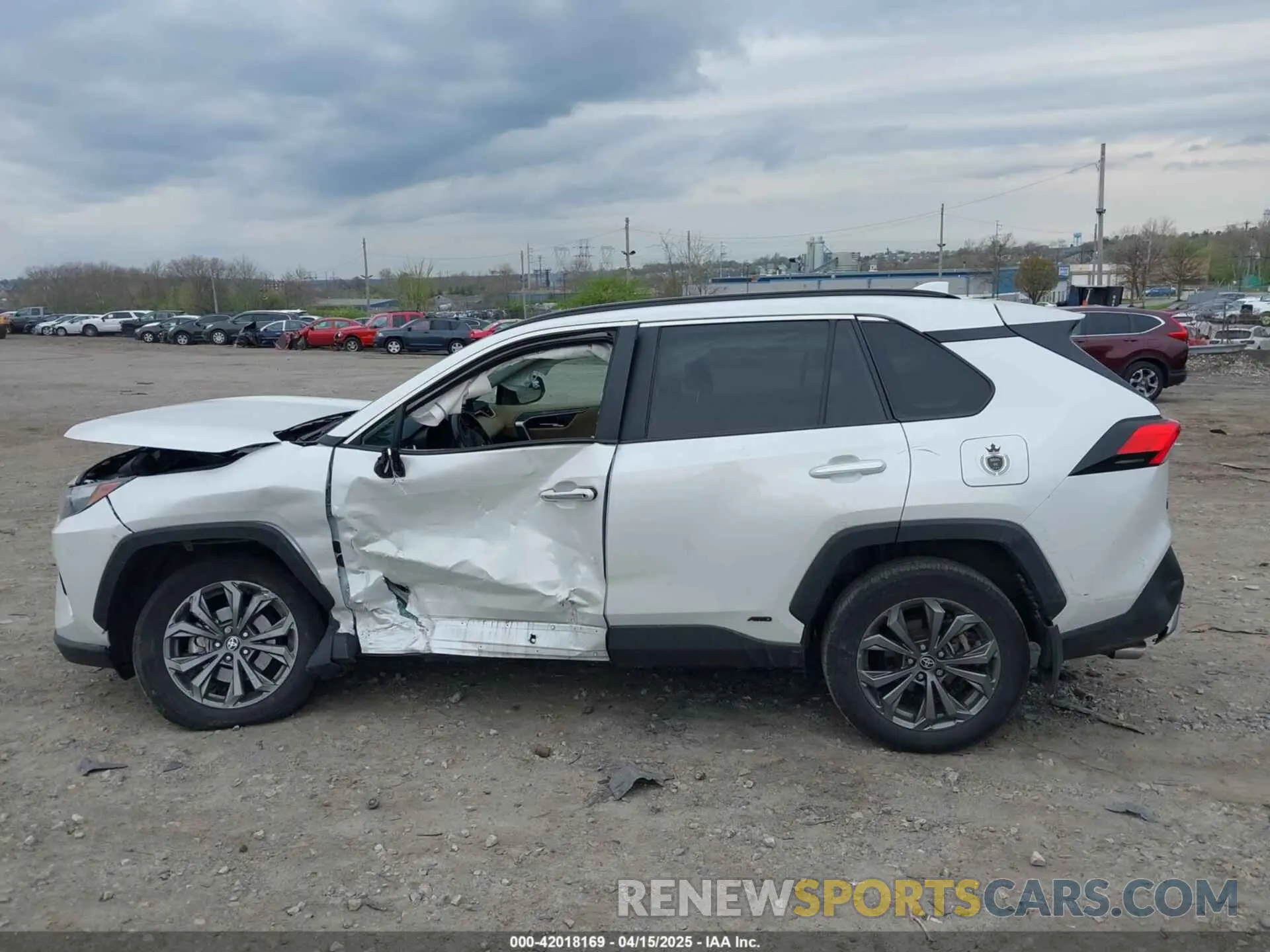 15 Photograph of a damaged car 4T3D6RFV2PU107693 TOYOTA RAV4 HYBRID 2023