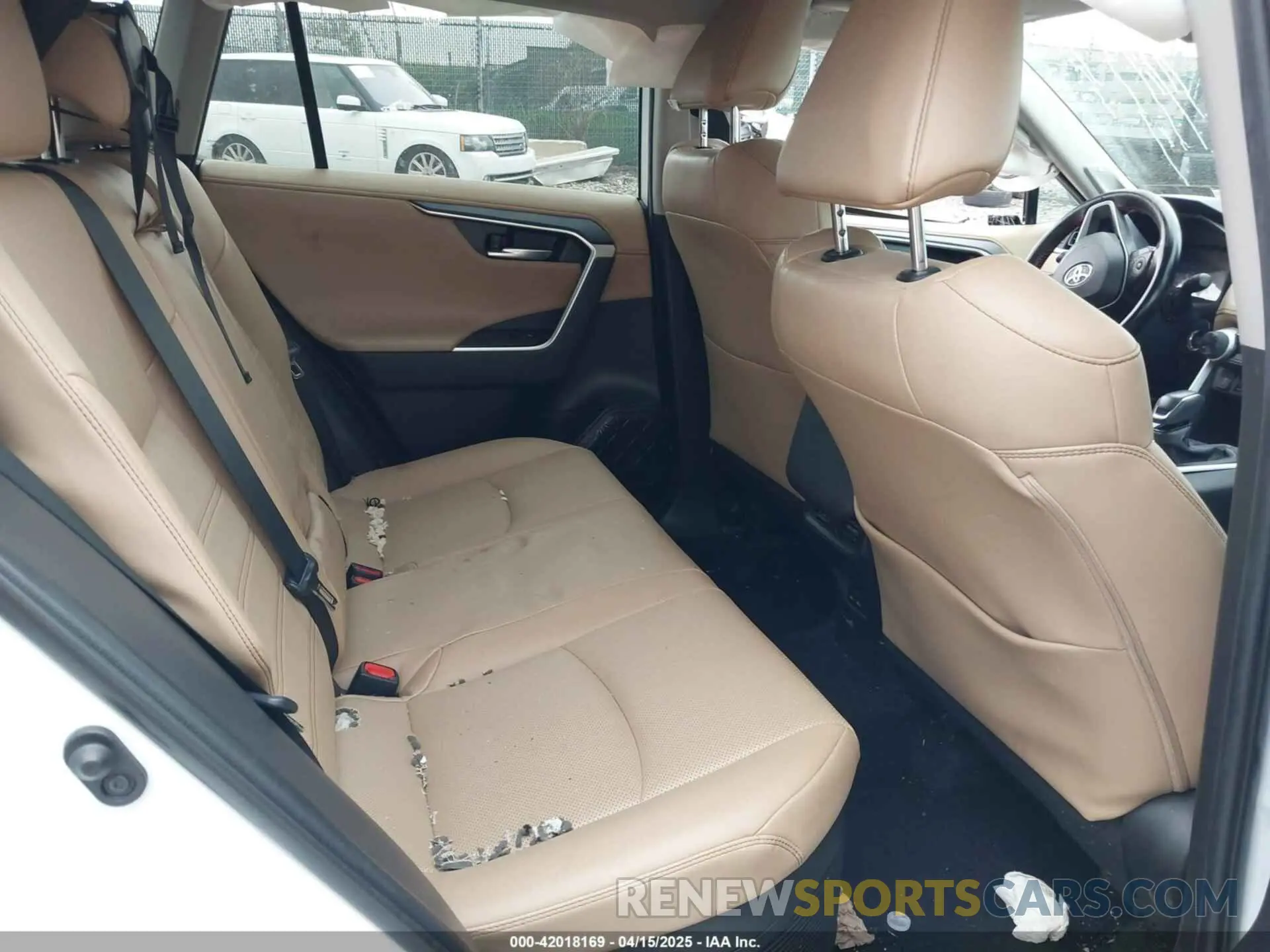 8 Photograph of a damaged car 4T3D6RFV2PU107693 TOYOTA RAV4 HYBRID 2023