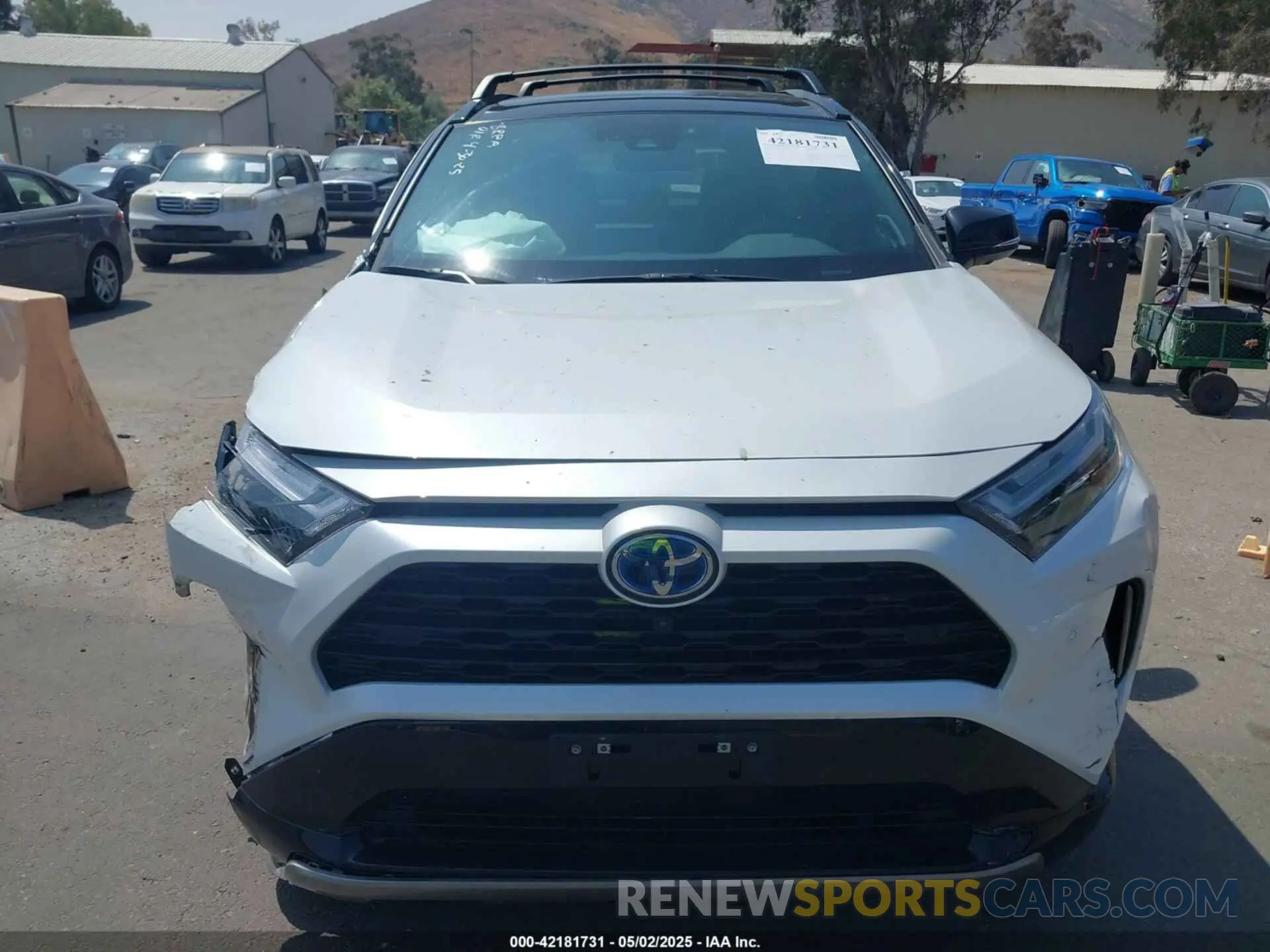 12 Photograph of a damaged car 4T3E6RFV0PU138218 TOYOTA RAV4 HYBRID 2023