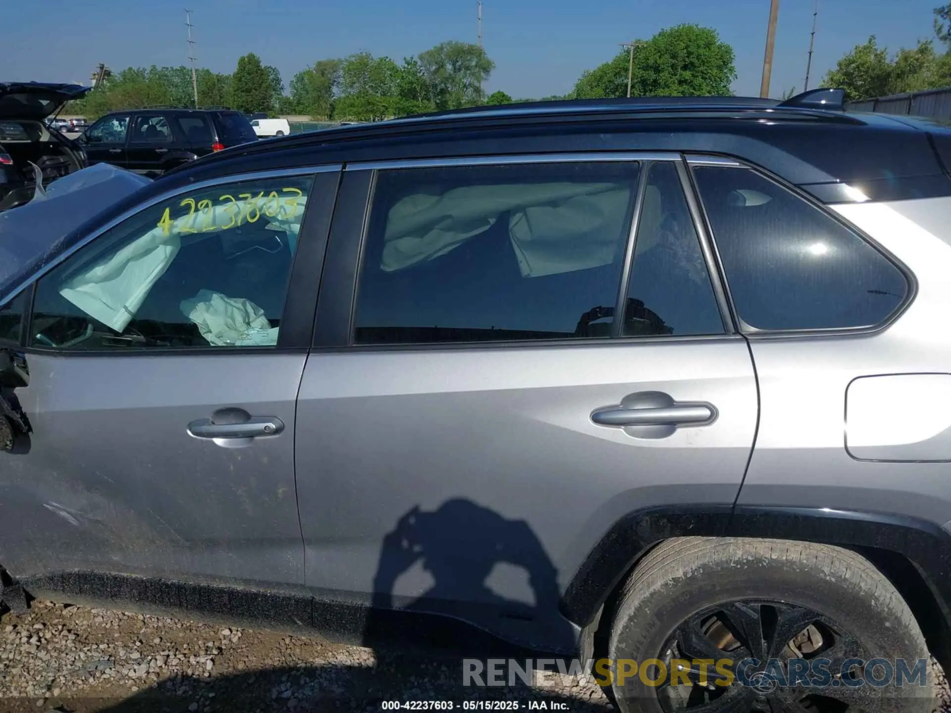 14 Photograph of a damaged car 4T3E6RFV5PU108051 TOYOTA RAV4 HYBRID 2023