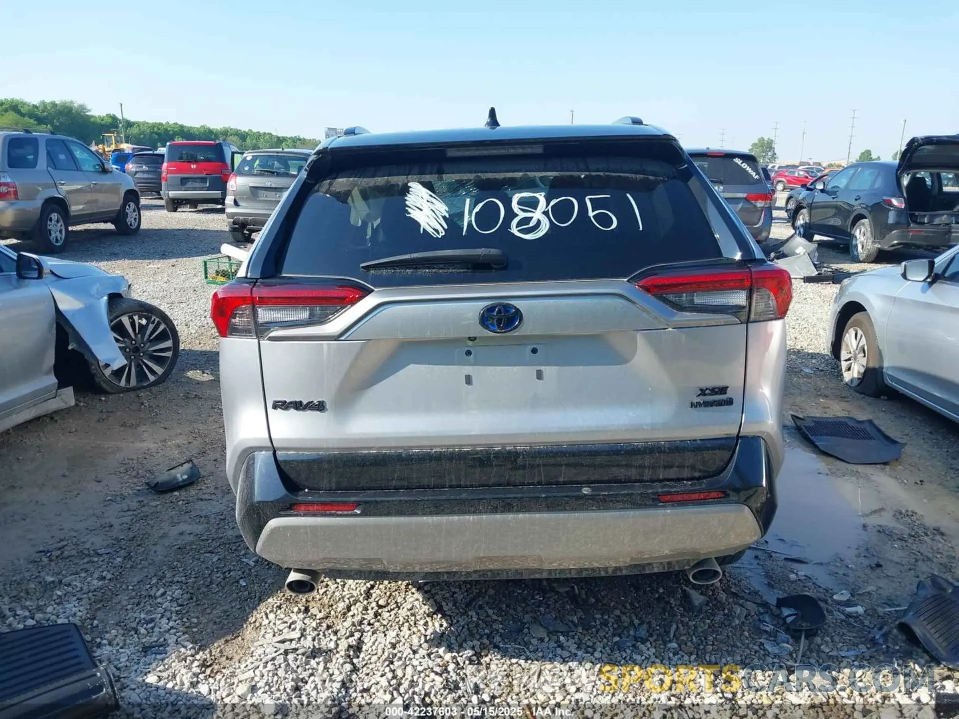 16 Photograph of a damaged car 4T3E6RFV5PU108051 TOYOTA RAV4 HYBRID 2023