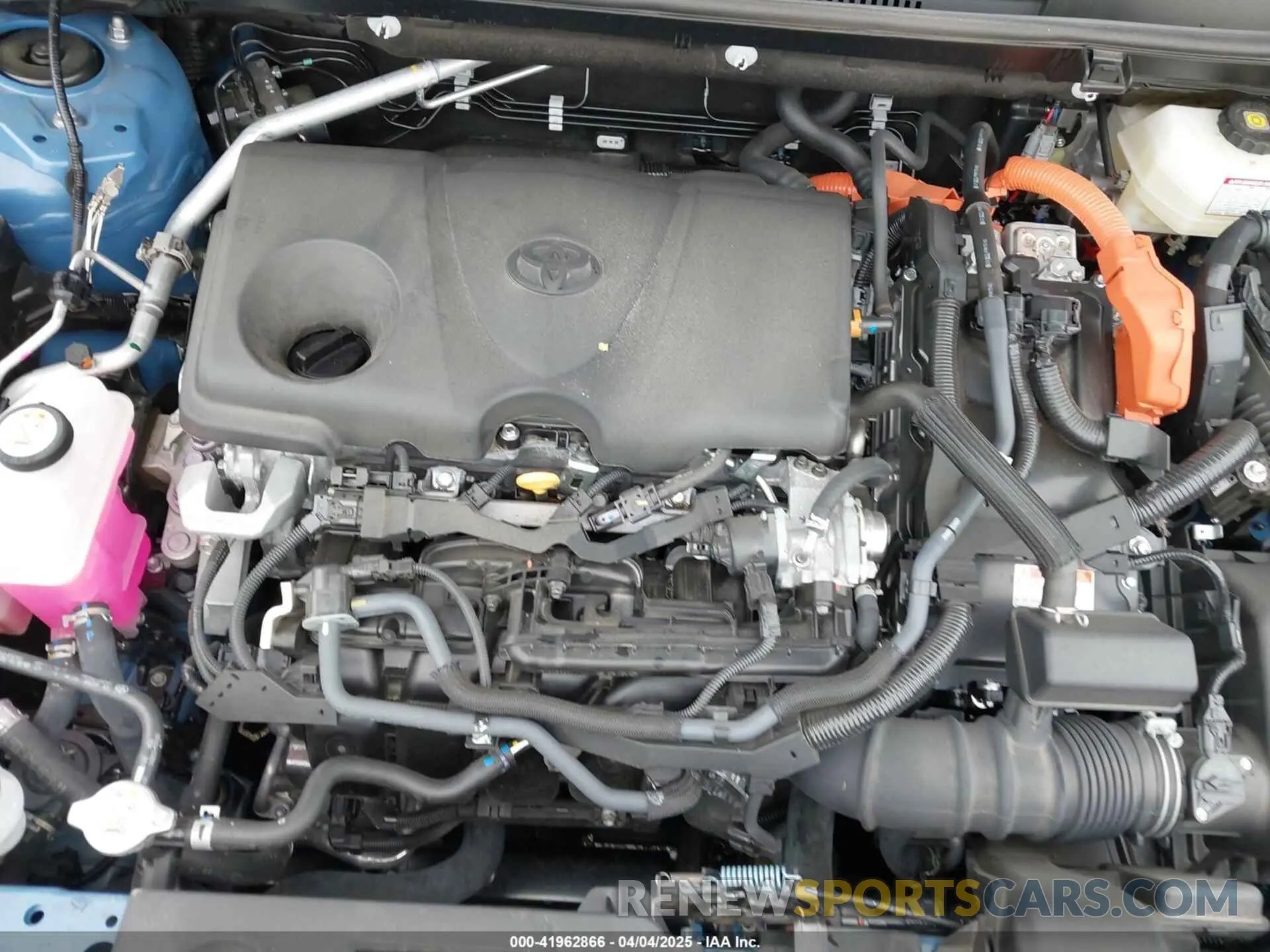 10 Photograph of a damaged car 4T3E6RFV7PU128463 TOYOTA RAV4 HYBRID 2023