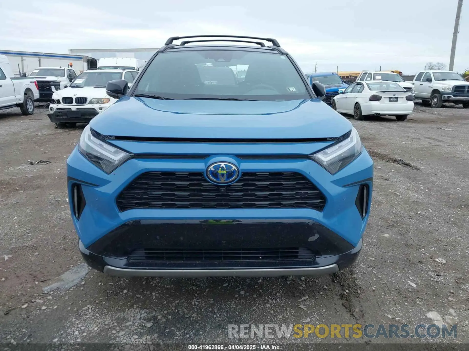 12 Photograph of a damaged car 4T3E6RFV7PU128463 TOYOTA RAV4 HYBRID 2023