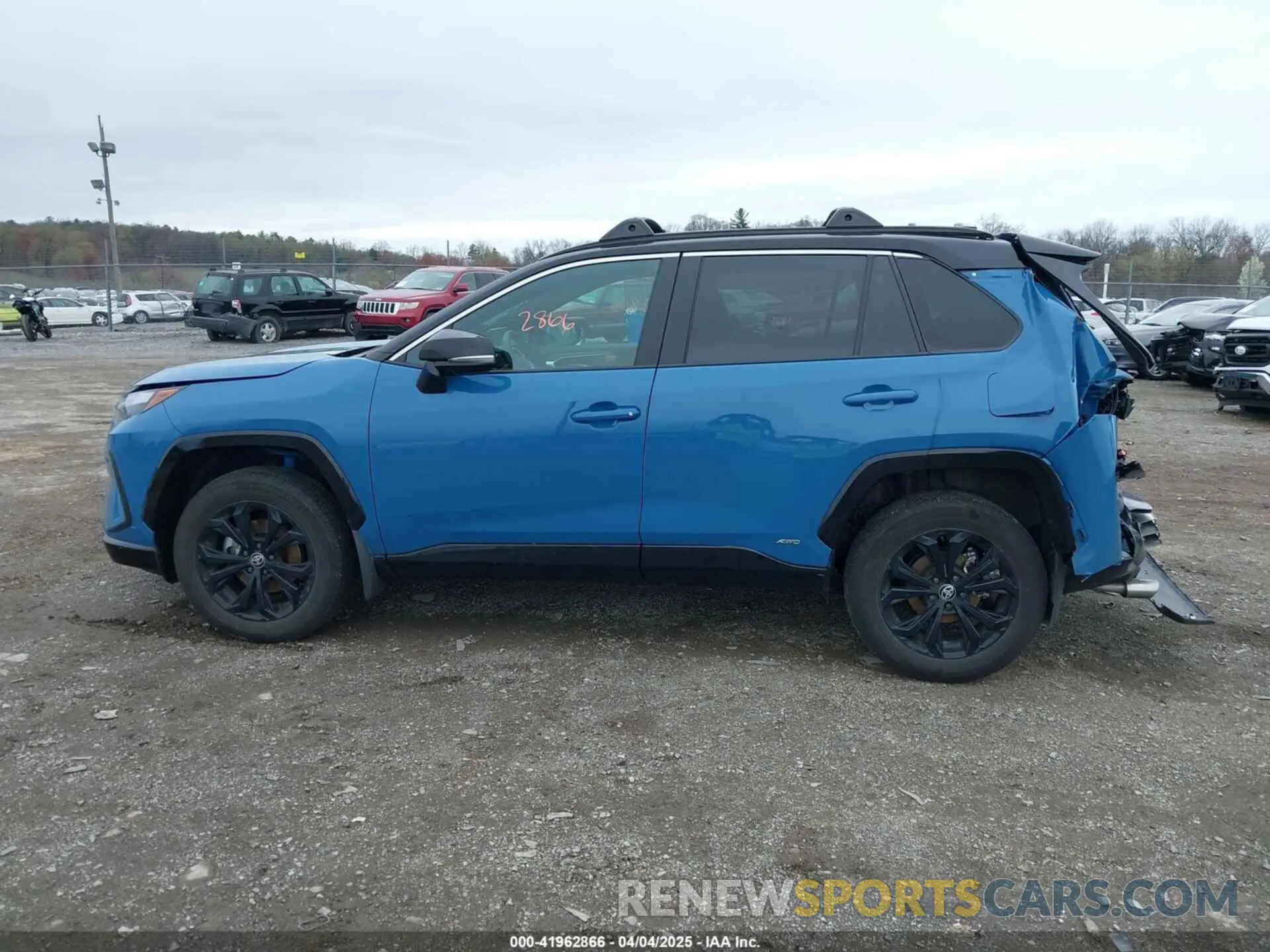 14 Photograph of a damaged car 4T3E6RFV7PU128463 TOYOTA RAV4 HYBRID 2023