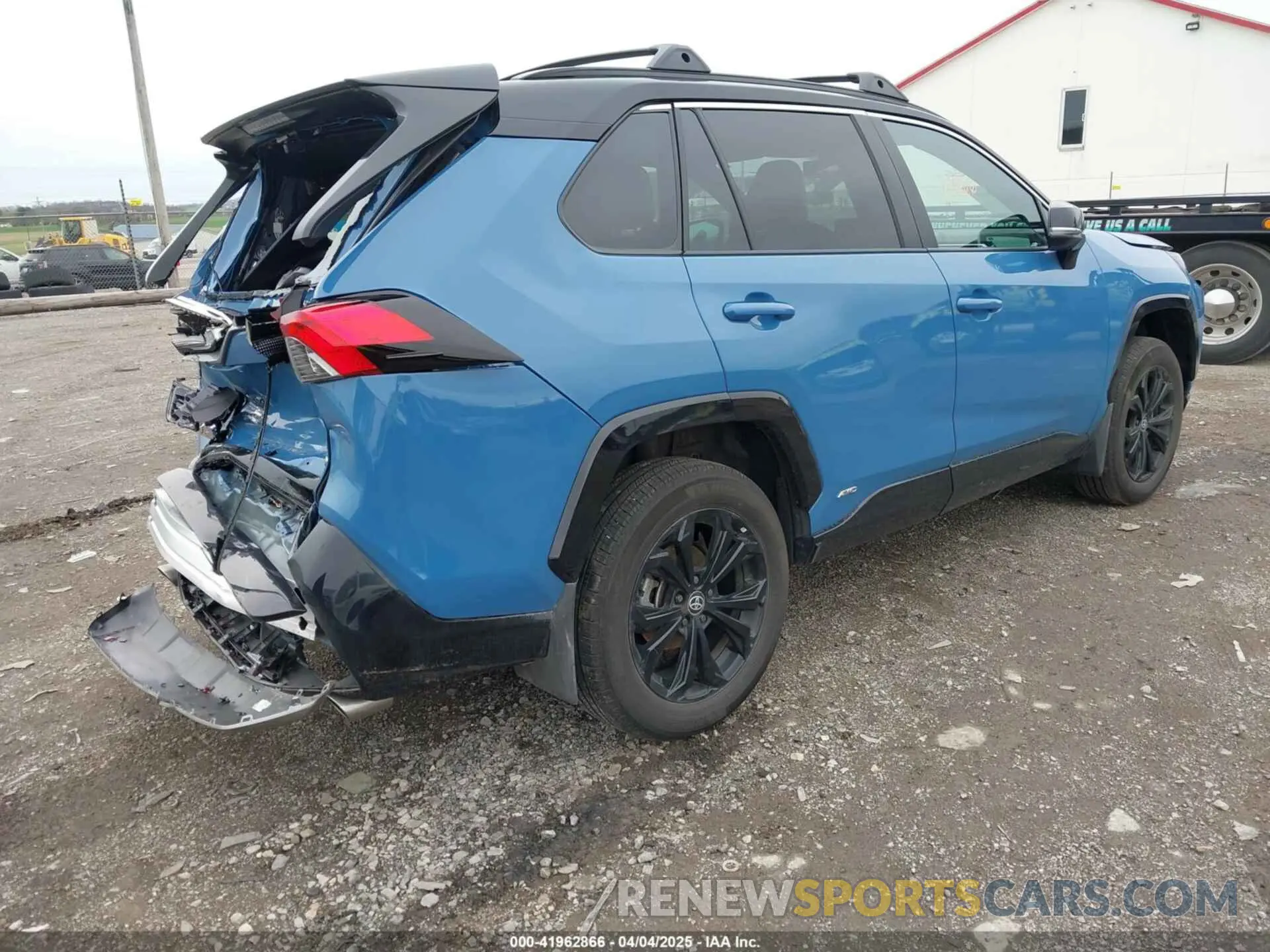 4 Photograph of a damaged car 4T3E6RFV7PU128463 TOYOTA RAV4 HYBRID 2023