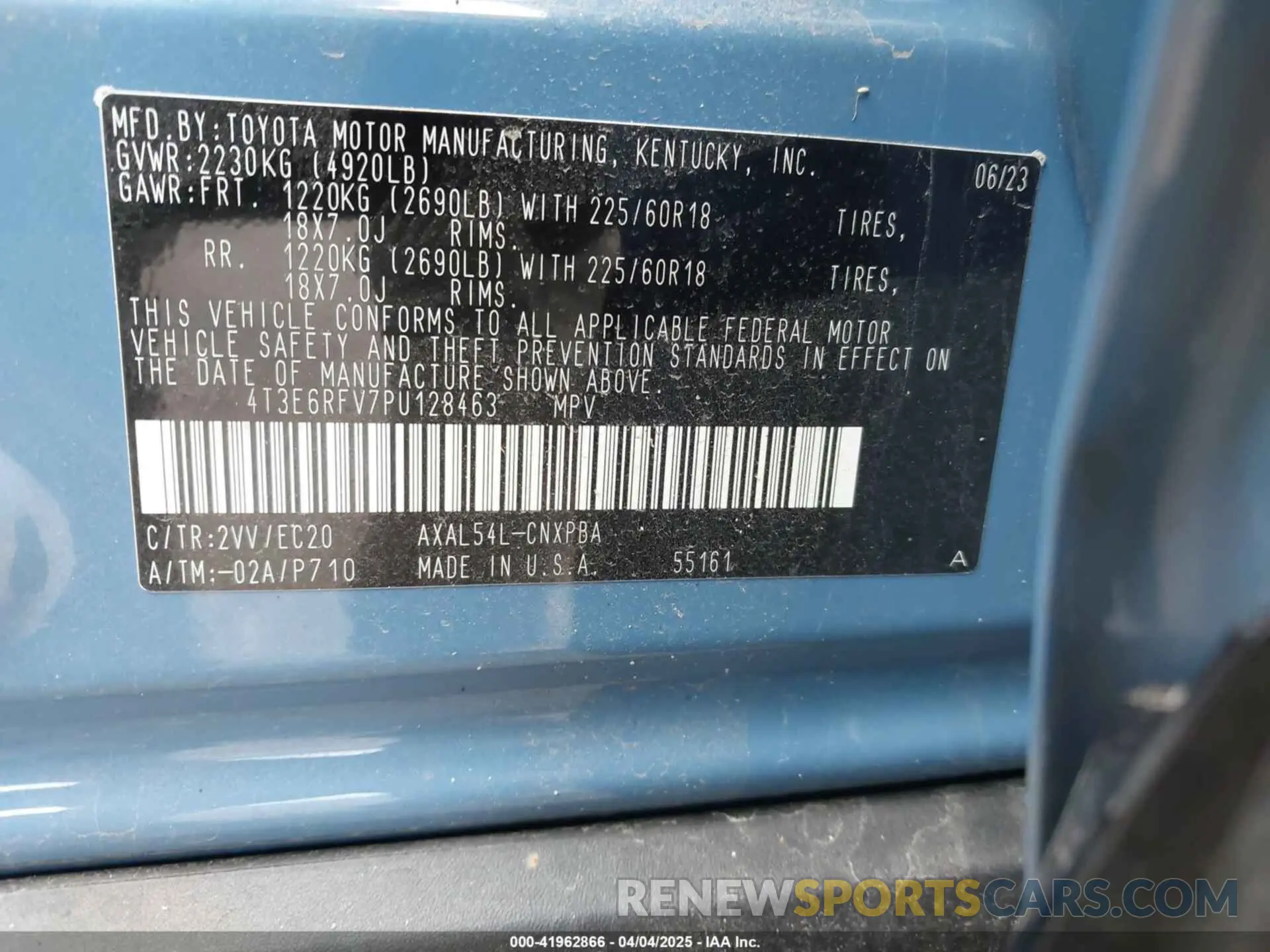 9 Photograph of a damaged car 4T3E6RFV7PU128463 TOYOTA RAV4 HYBRID 2023