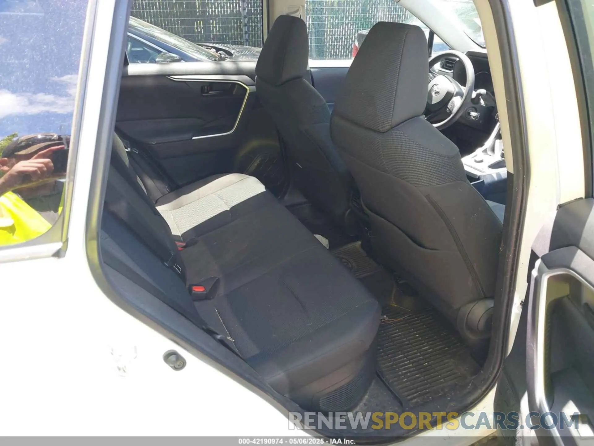 8 Photograph of a damaged car 4T3LWRFV6PU087654 TOYOTA RAV4 HYBRID 2023