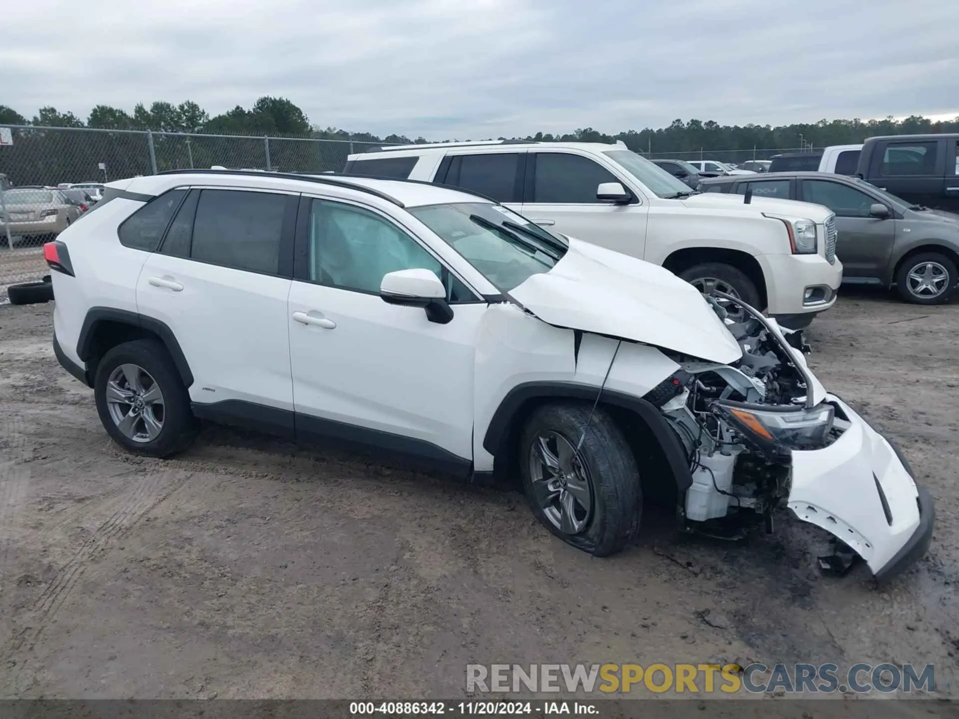 13 Photograph of a damaged car 4T3MWRFV3PU106939 TOYOTA RAV4 HYBRID 2023