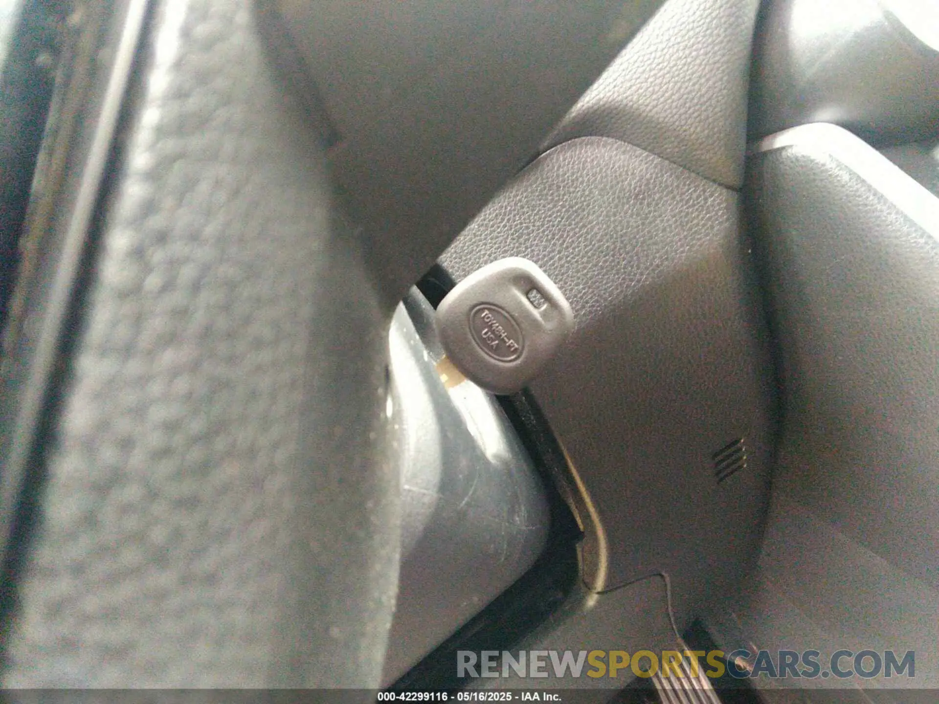 11 Photograph of a damaged car 4T3MWRFV4PU090900 TOYOTA RAV4 HYBRID 2023