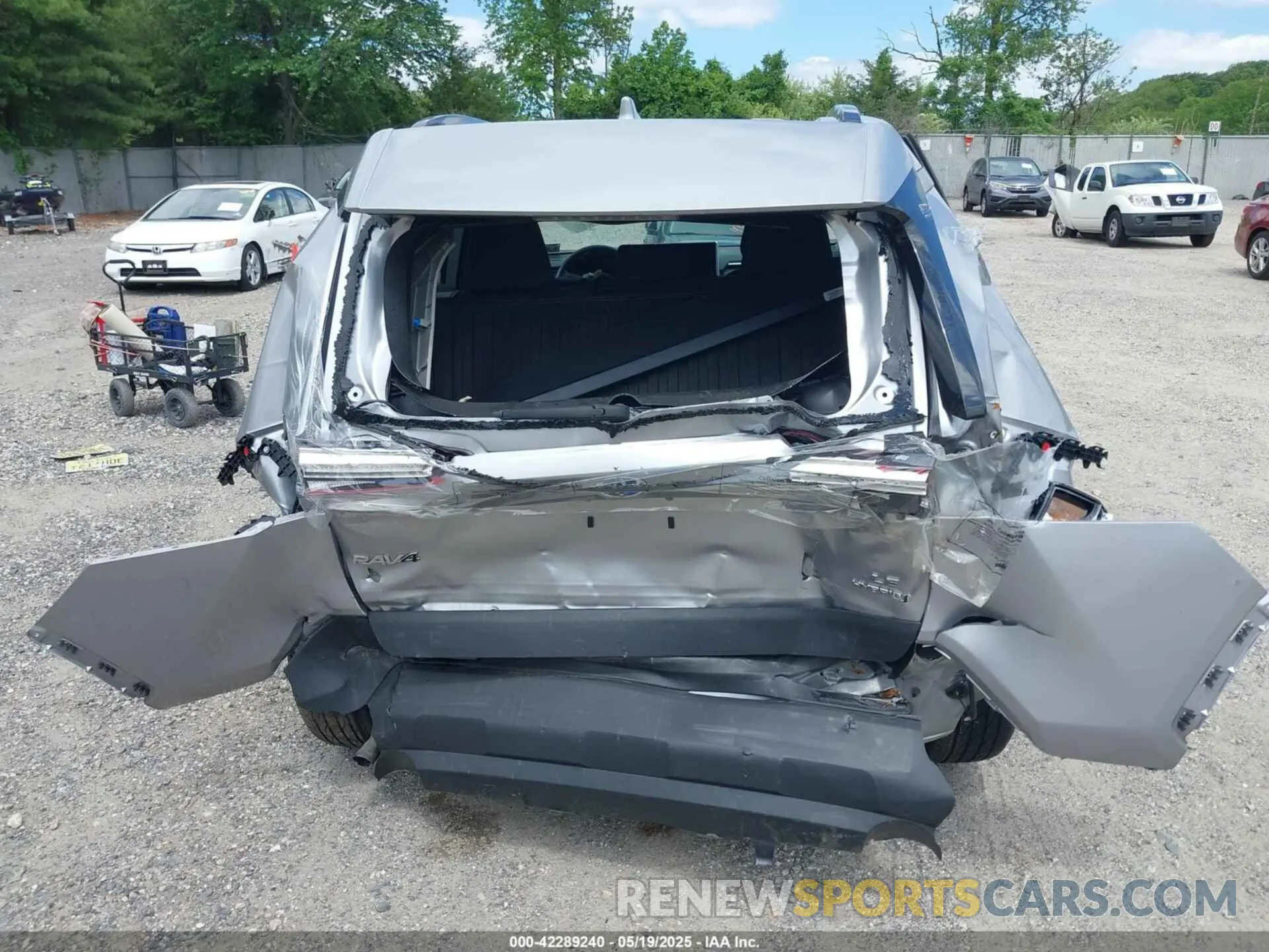 16 Photograph of a damaged car 4T3MWRFV8PU094433 TOYOTA RAV4 HYBRID 2023