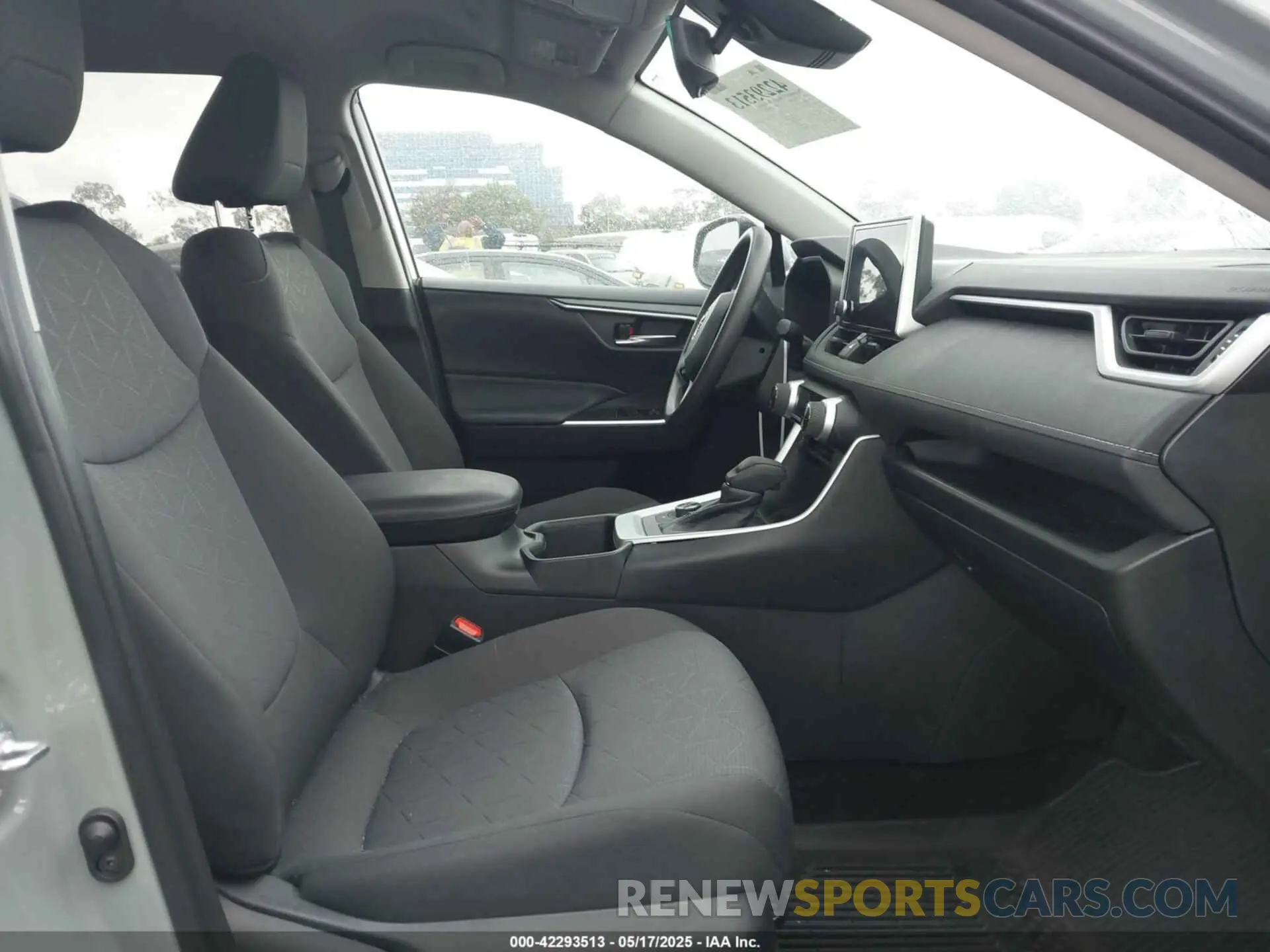 5 Photograph of a damaged car 4T3RWRFV3PU082518 TOYOTA RAV4 HYBRID 2023