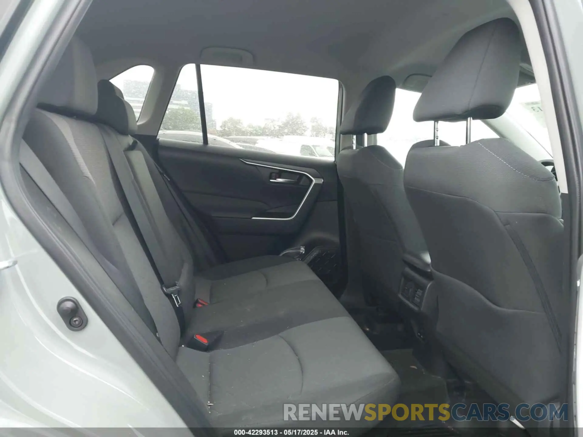 8 Photograph of a damaged car 4T3RWRFV3PU082518 TOYOTA RAV4 HYBRID 2023