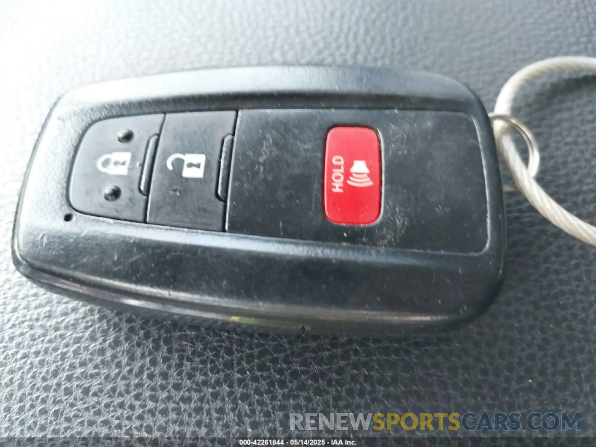 11 Photograph of a damaged car 4T3RWRFV6PU106620 TOYOTA RAV4 HYBRID 2023