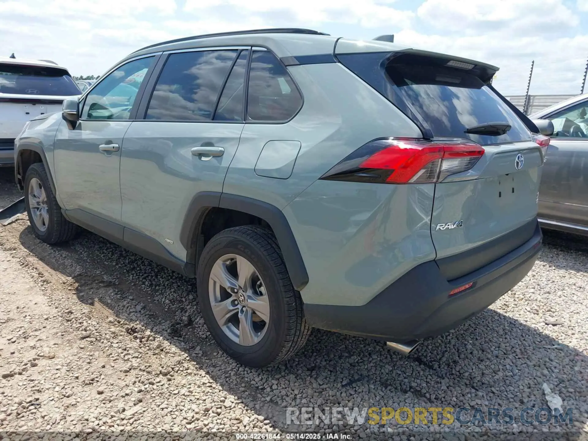 3 Photograph of a damaged car 4T3RWRFV6PU106620 TOYOTA RAV4 HYBRID 2023