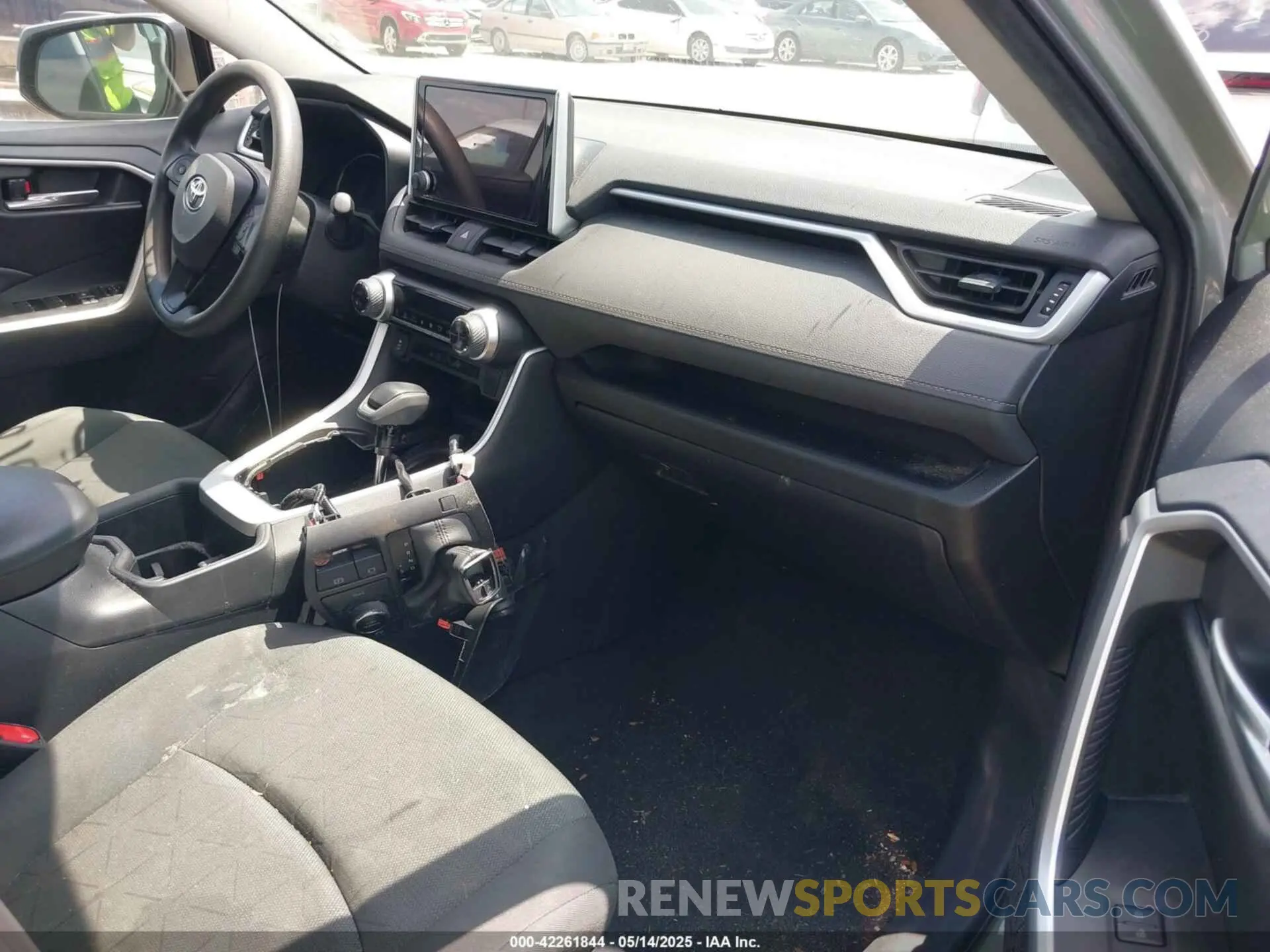 5 Photograph of a damaged car 4T3RWRFV6PU106620 TOYOTA RAV4 HYBRID 2023