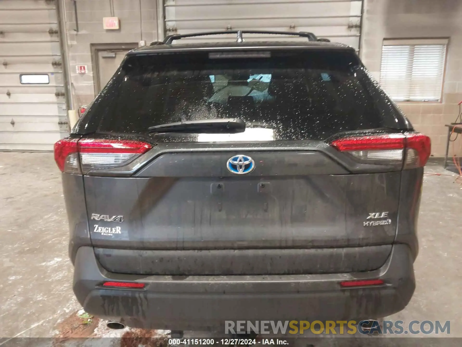 15 Photograph of a damaged car 4T3RWRFV9PU104599 TOYOTA RAV4 HYBRID 2023