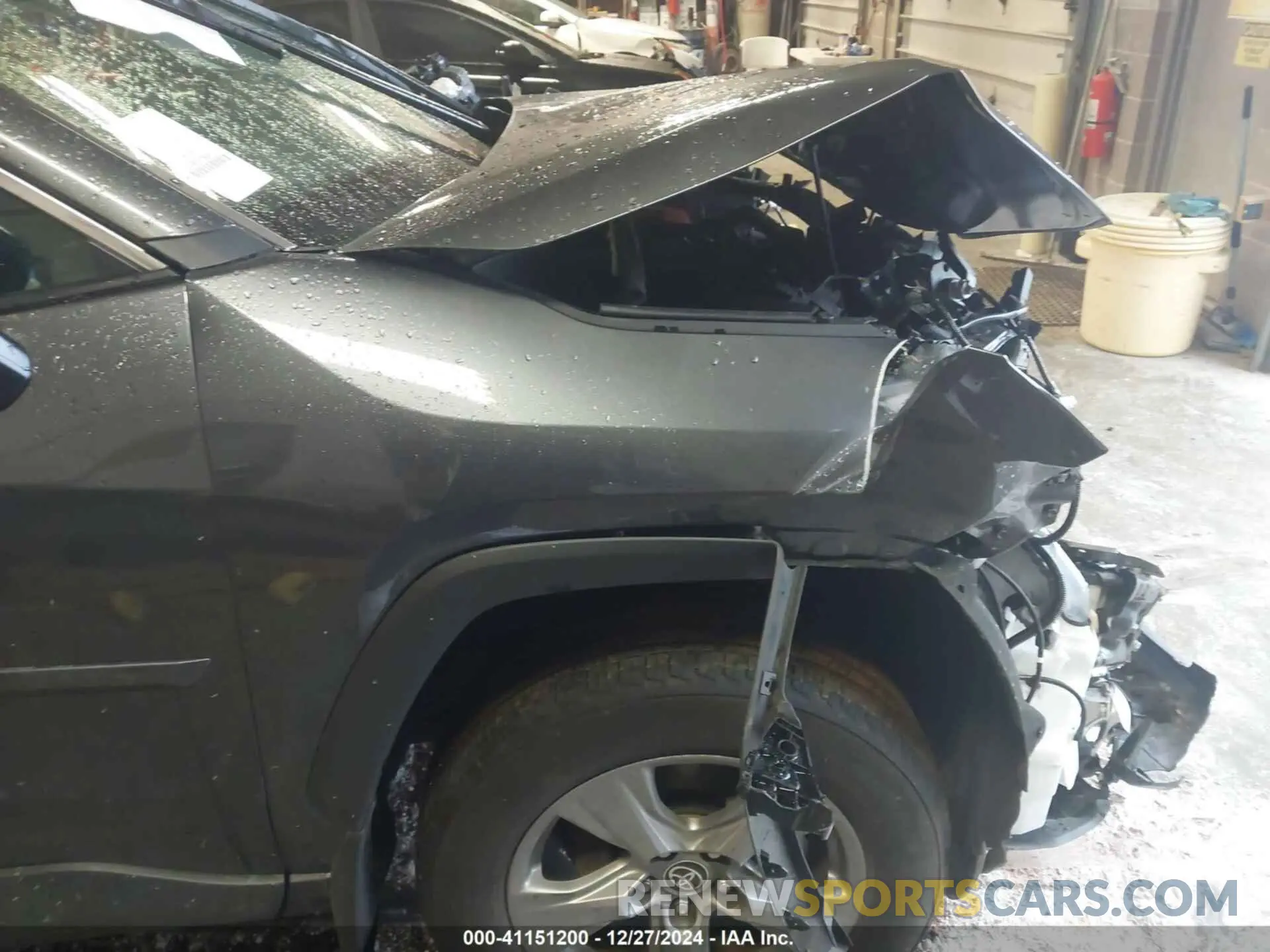16 Photograph of a damaged car 4T3RWRFV9PU104599 TOYOTA RAV4 HYBRID 2023