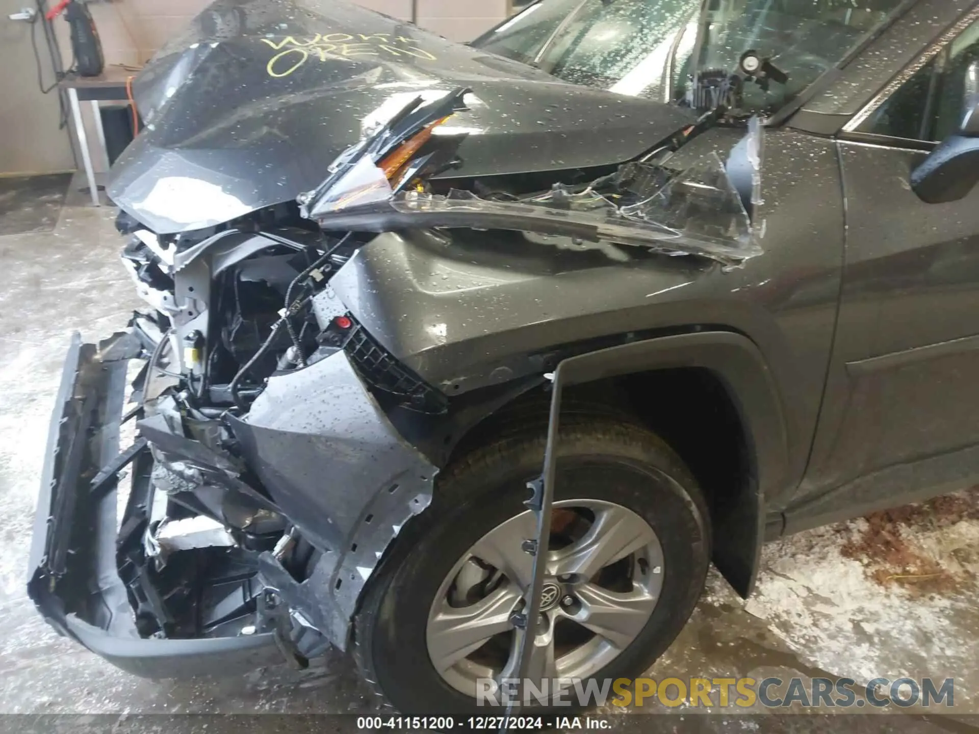 17 Photograph of a damaged car 4T3RWRFV9PU104599 TOYOTA RAV4 HYBRID 2023