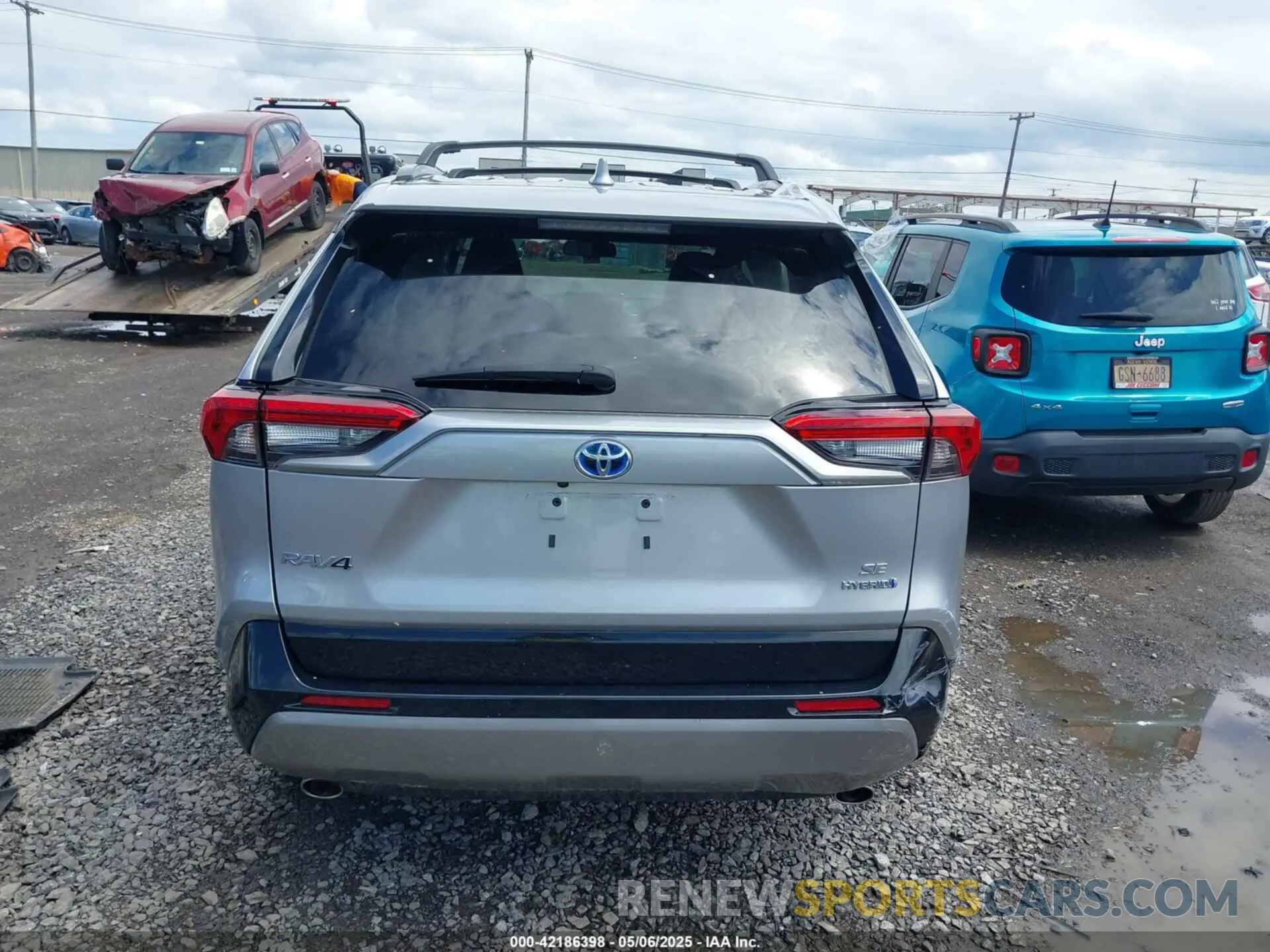 16 Photograph of a damaged car 4T3T6RFV1PU119314 TOYOTA RAV4 HYBRID 2023