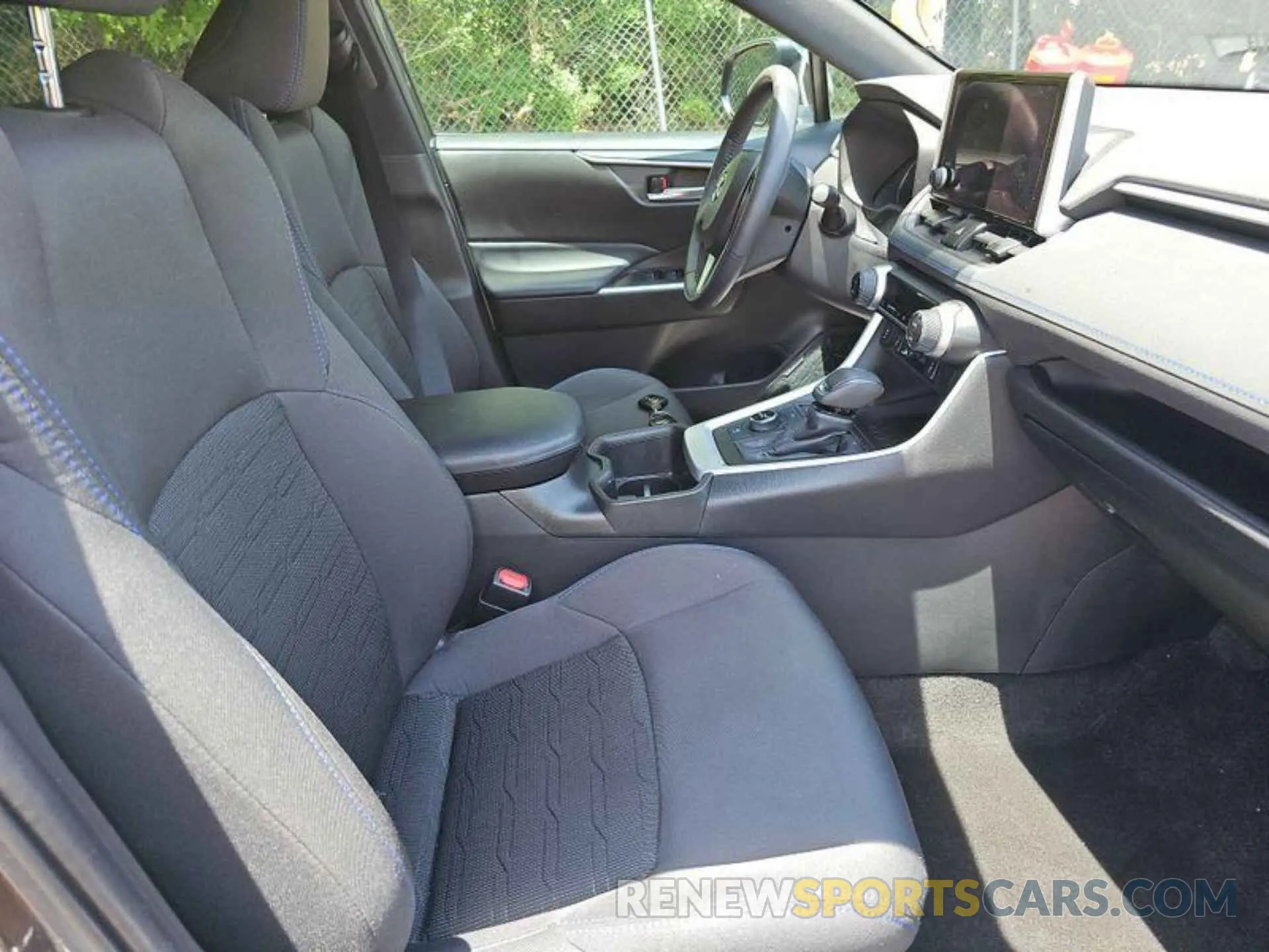 2 Photograph of a damaged car 4T3T6RFV1PU133343 TOYOTA RAV4 HYBRID 2023