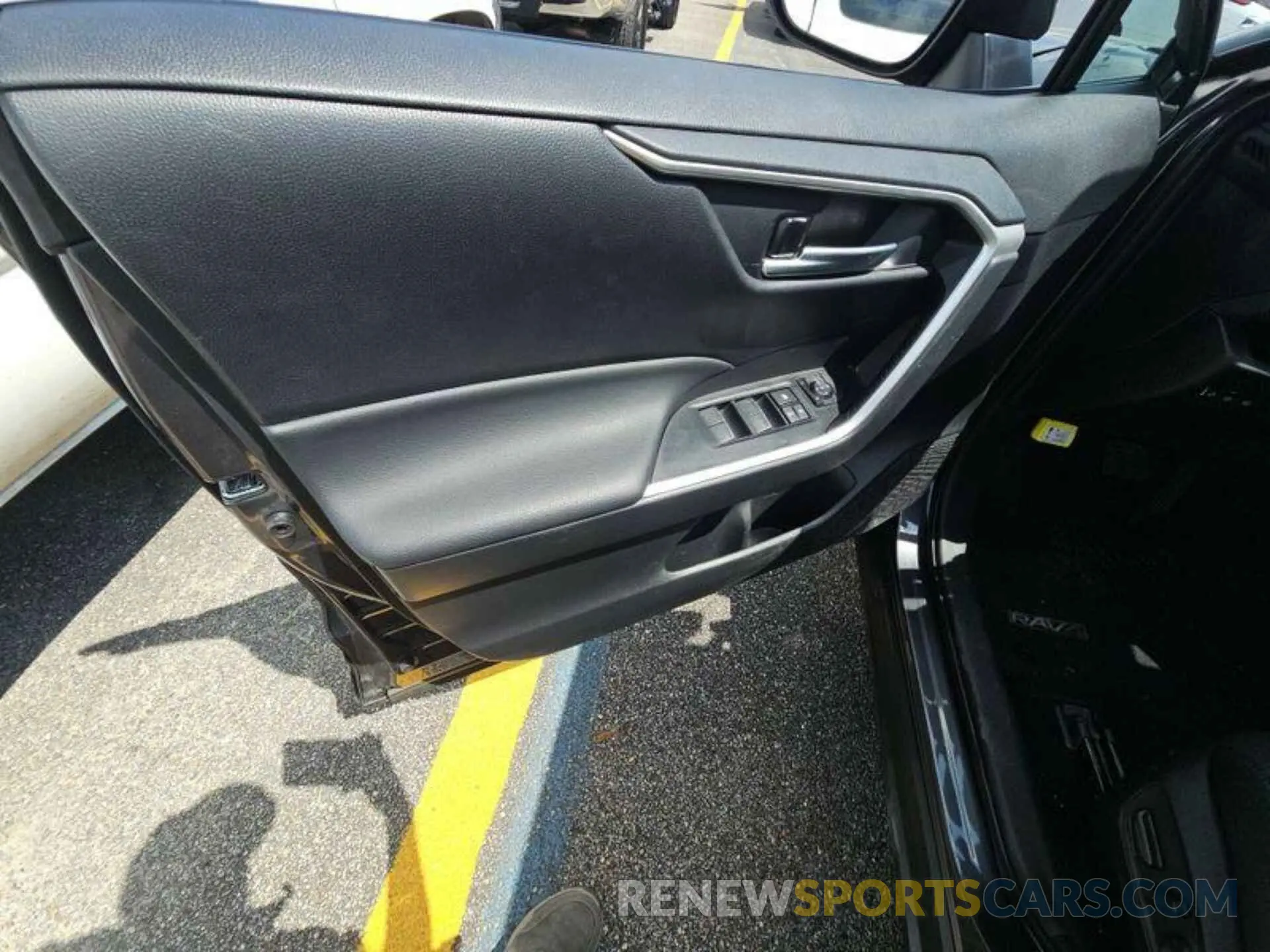 6 Photograph of a damaged car 4T3T6RFV1PU133343 TOYOTA RAV4 HYBRID 2023