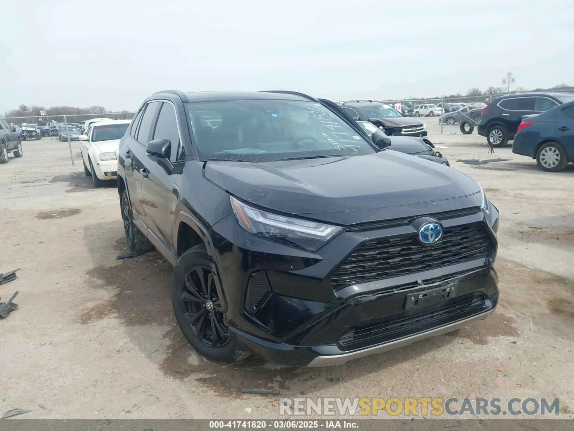 1 Photograph of a damaged car 4T3T6RFV4PU136723 TOYOTA RAV4 HYBRID 2023