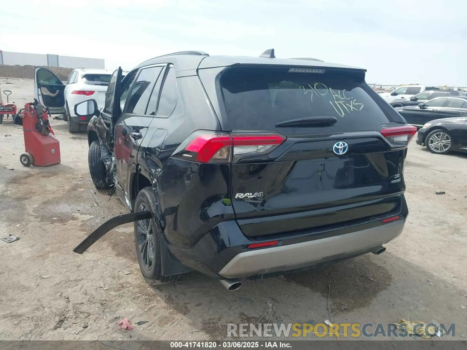 3 Photograph of a damaged car 4T3T6RFV4PU136723 TOYOTA RAV4 HYBRID 2023