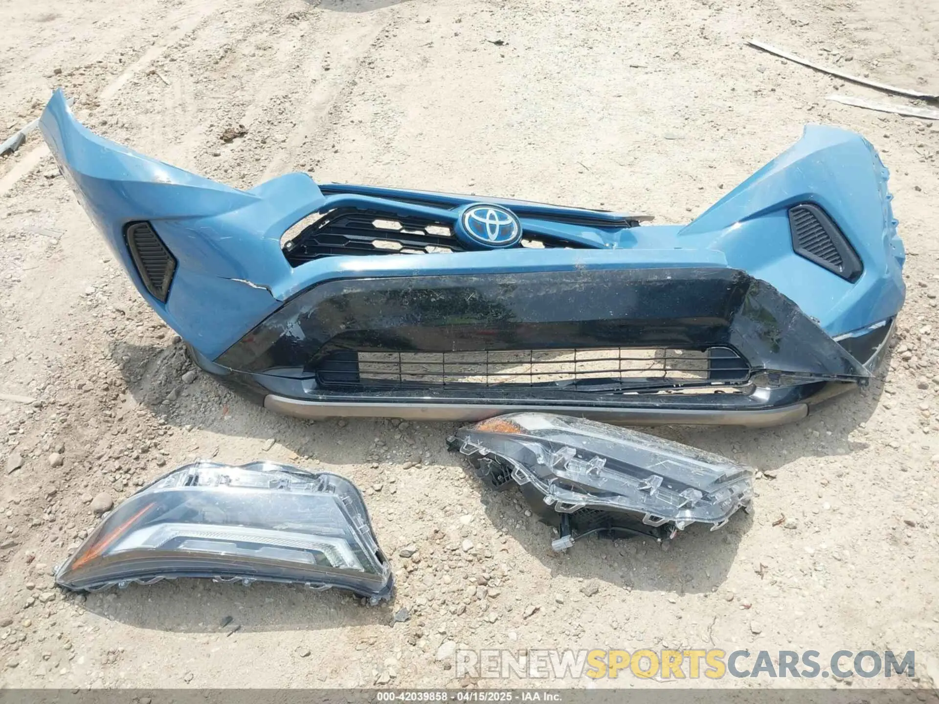12 Photograph of a damaged car 4T3T6RFVXPU105783 TOYOTA RAV4 HYBRID 2023