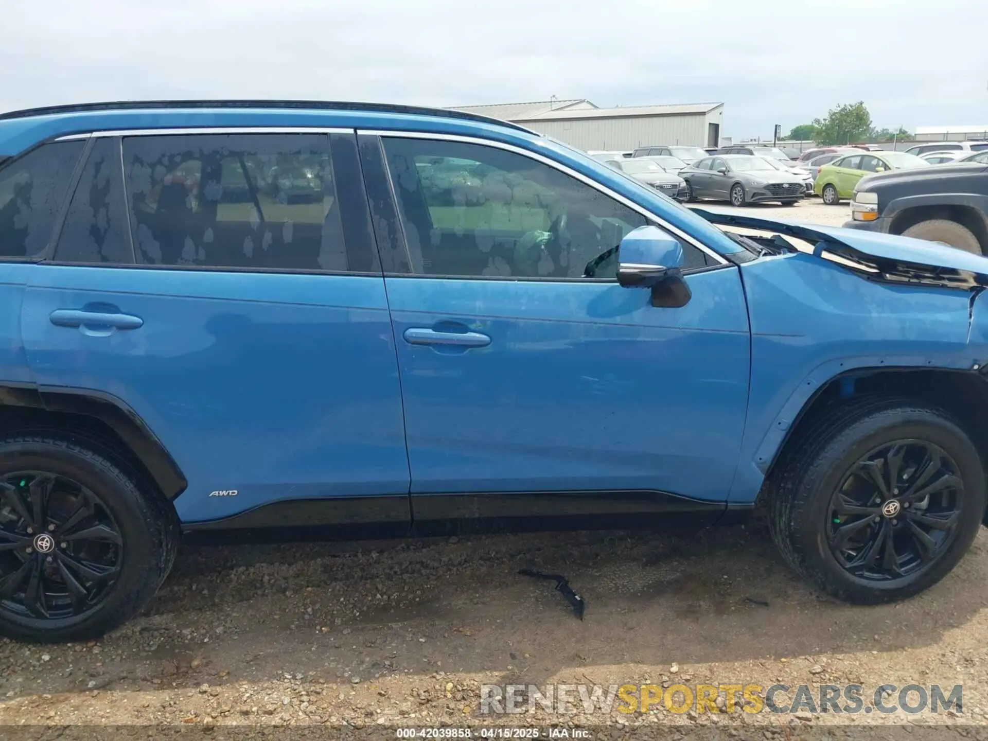 14 Photograph of a damaged car 4T3T6RFVXPU105783 TOYOTA RAV4 HYBRID 2023